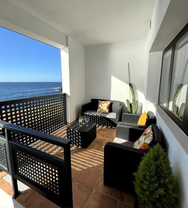 Moderno apartamento frente al mar — 1