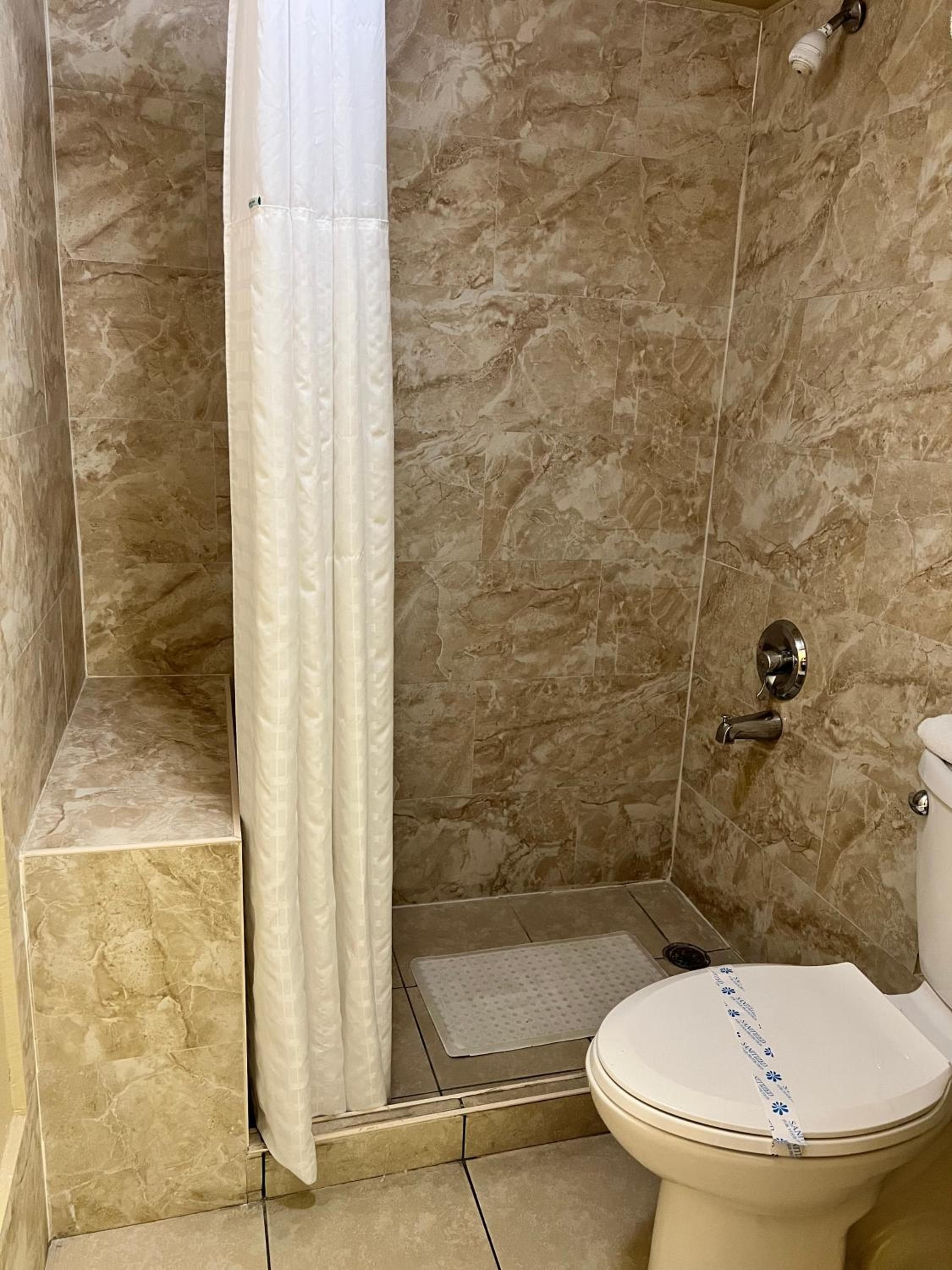 Highland Inn Las Vegas --> Highland Gasthof Las Vegas — 15