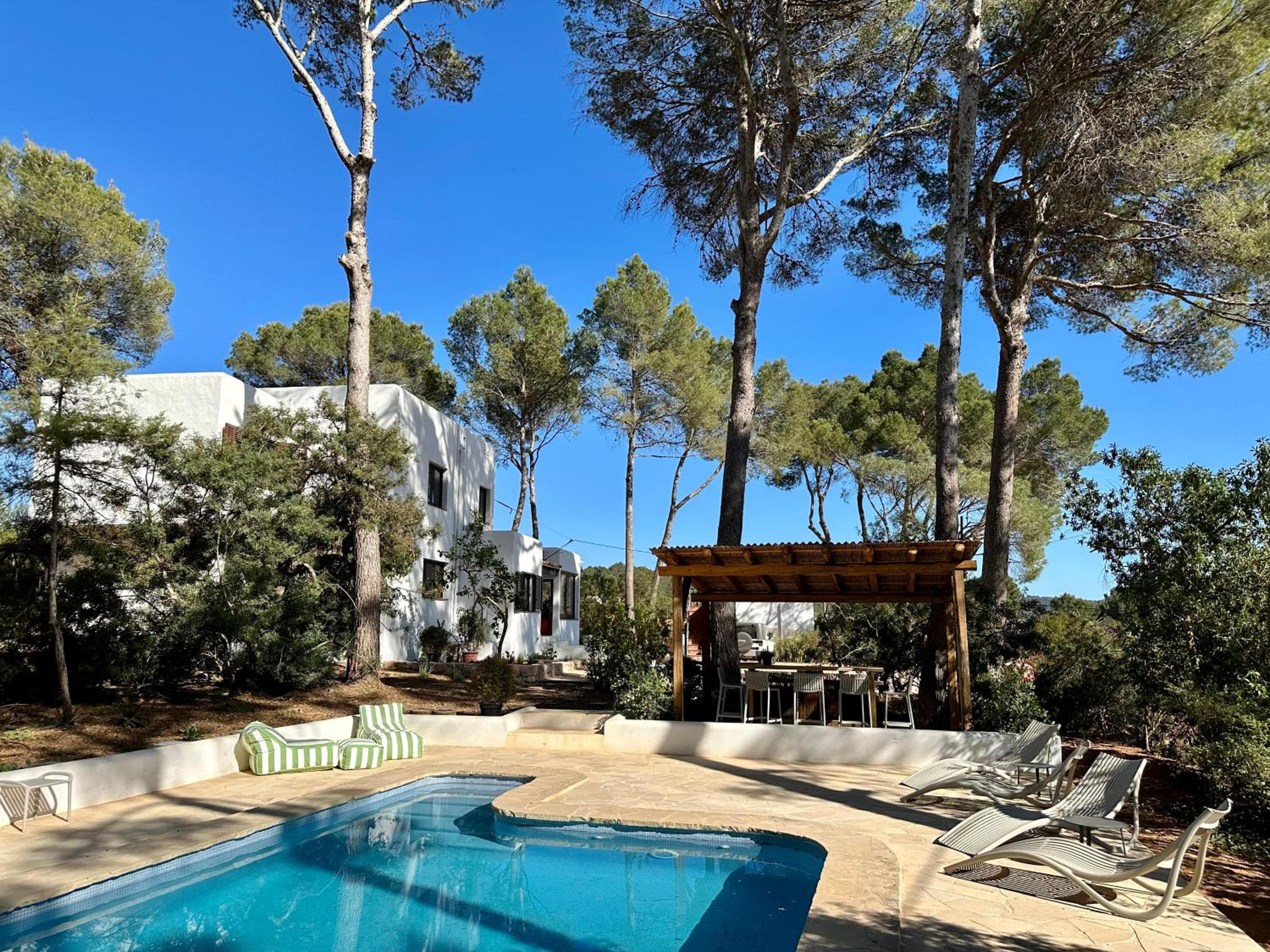 Amplia y lujosa villa en el centro de Ibiza — 1