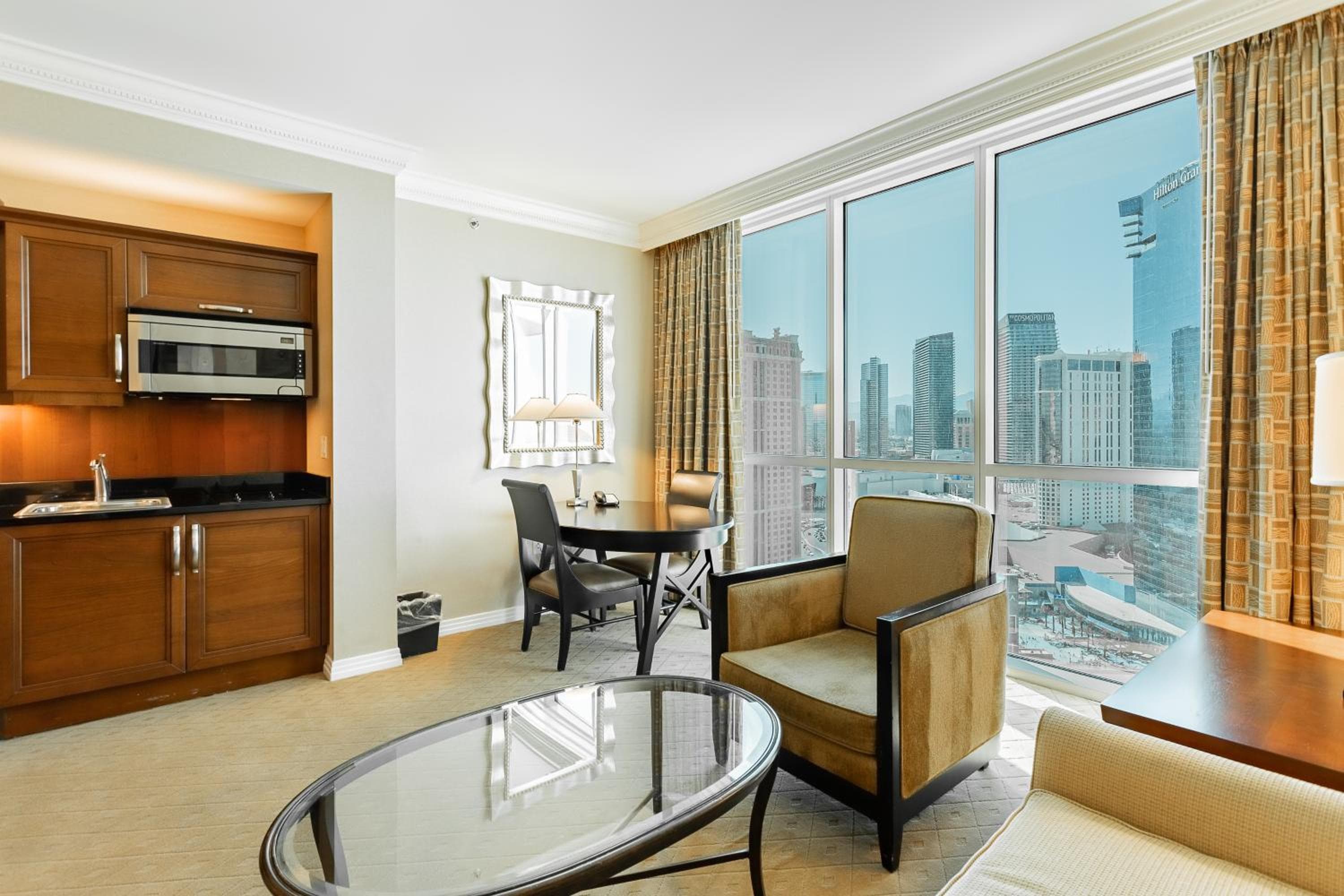 MGM Signature, Centrally Located, Strip Views NO RESORT FEE — 4
