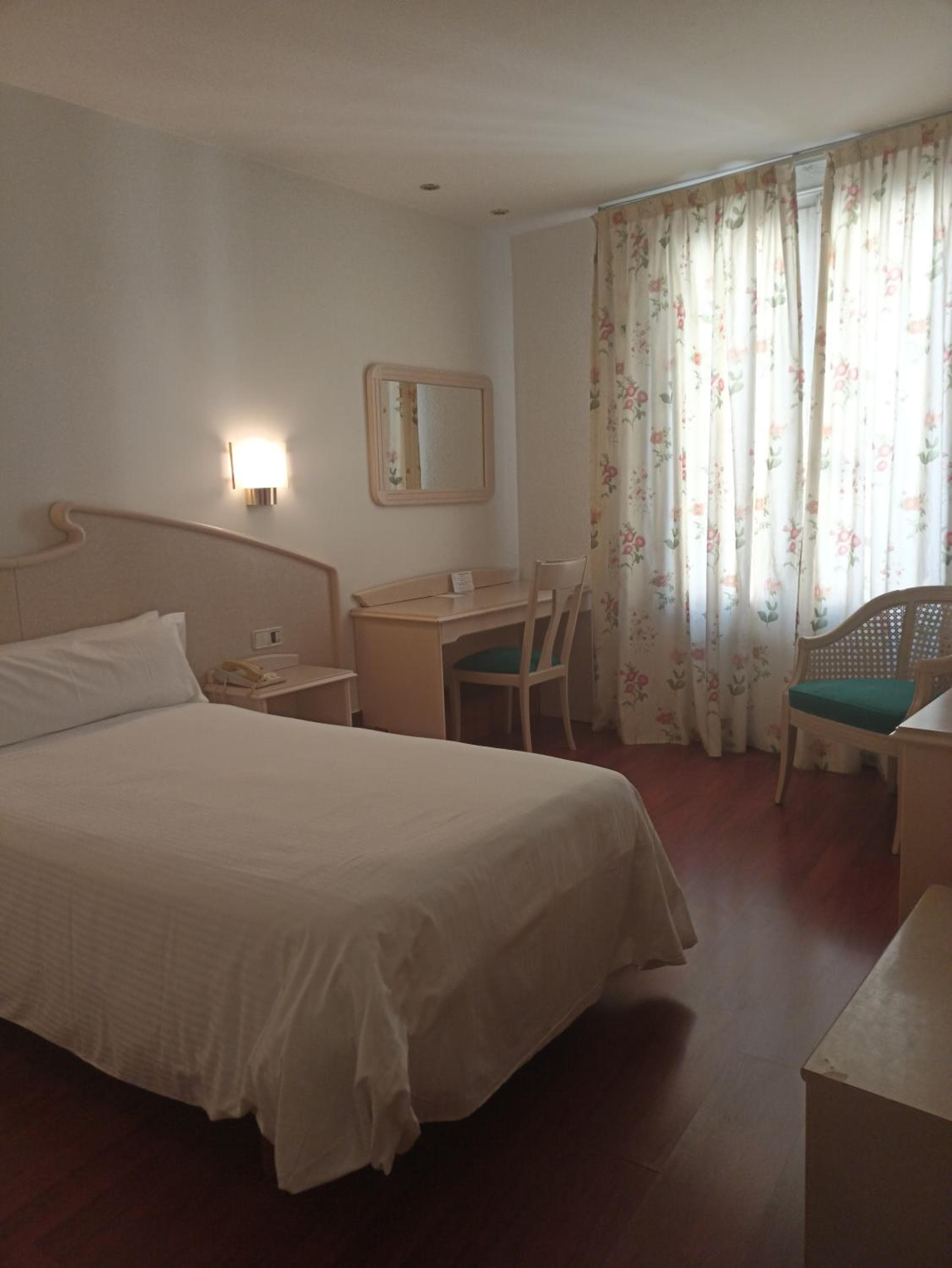 Hotel Lleó — 8