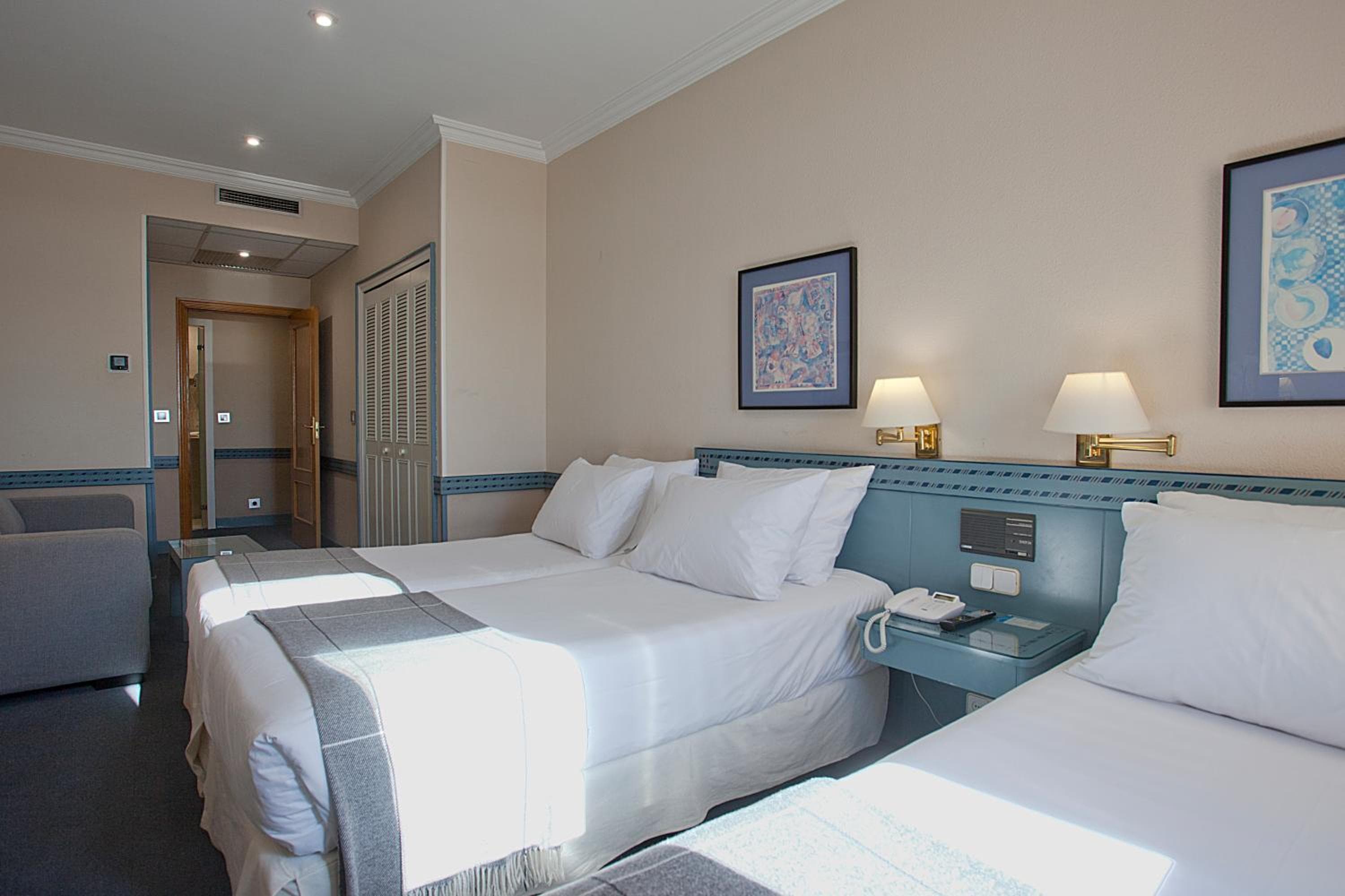 Espahotel Gran Vía — 17