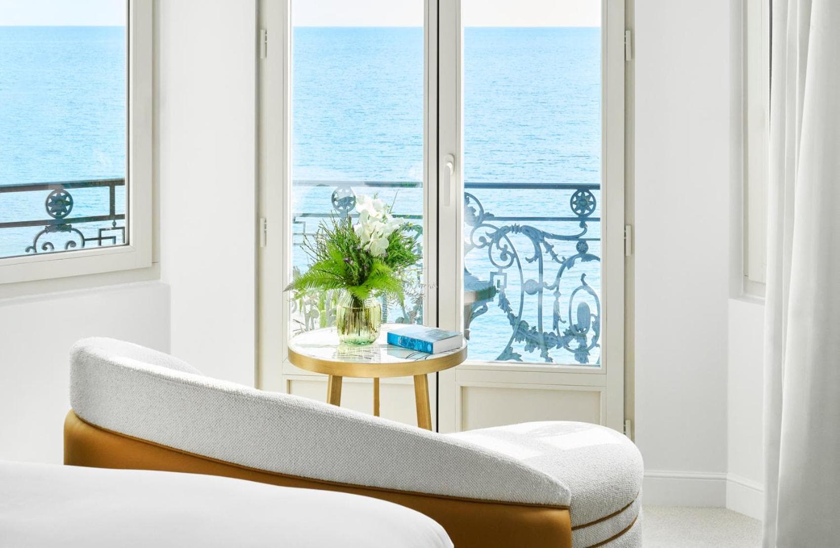 Carlton Cannes, un hotel regente — 11