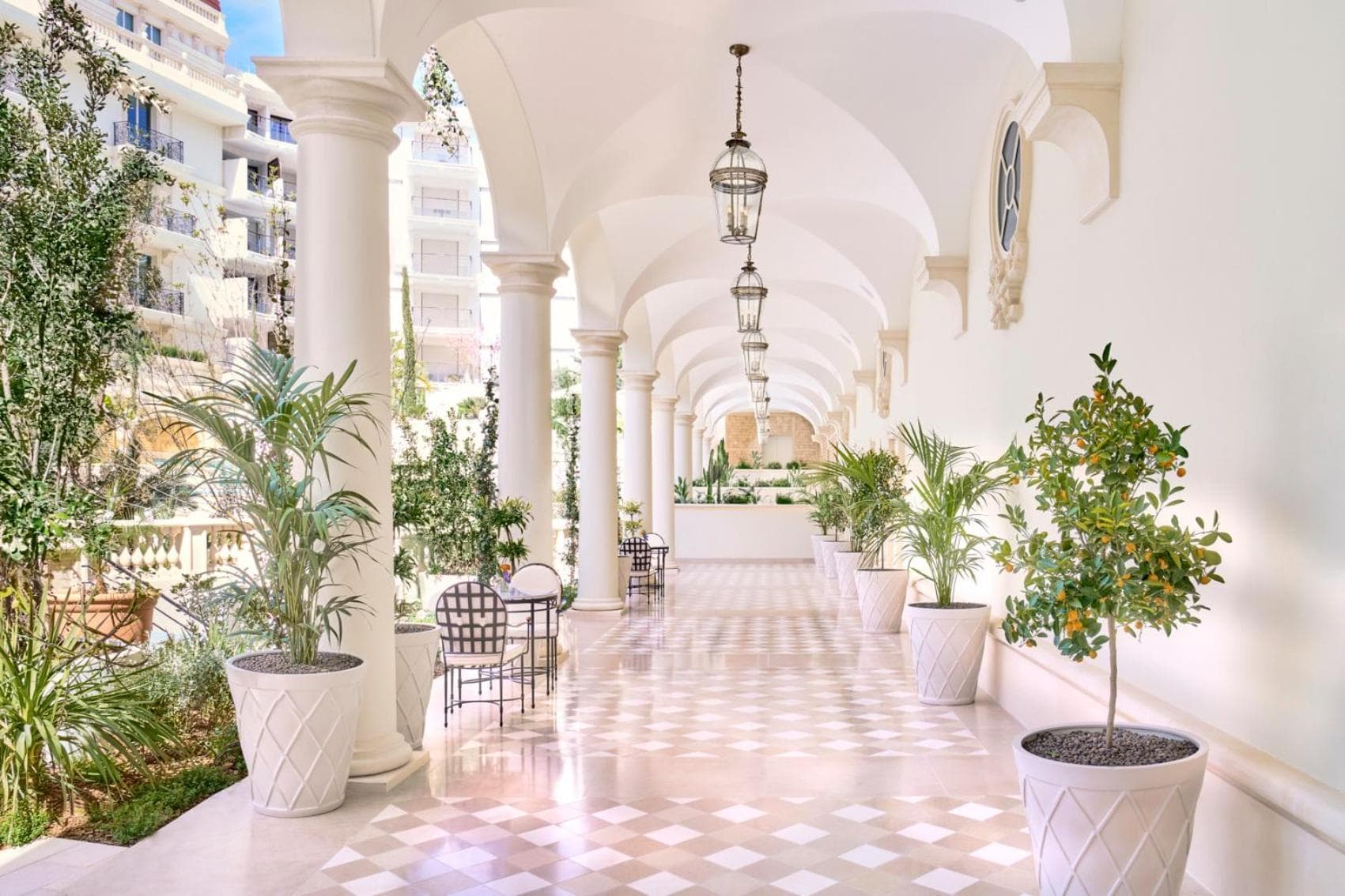 Carlton Cannes, un hotel regente — 19