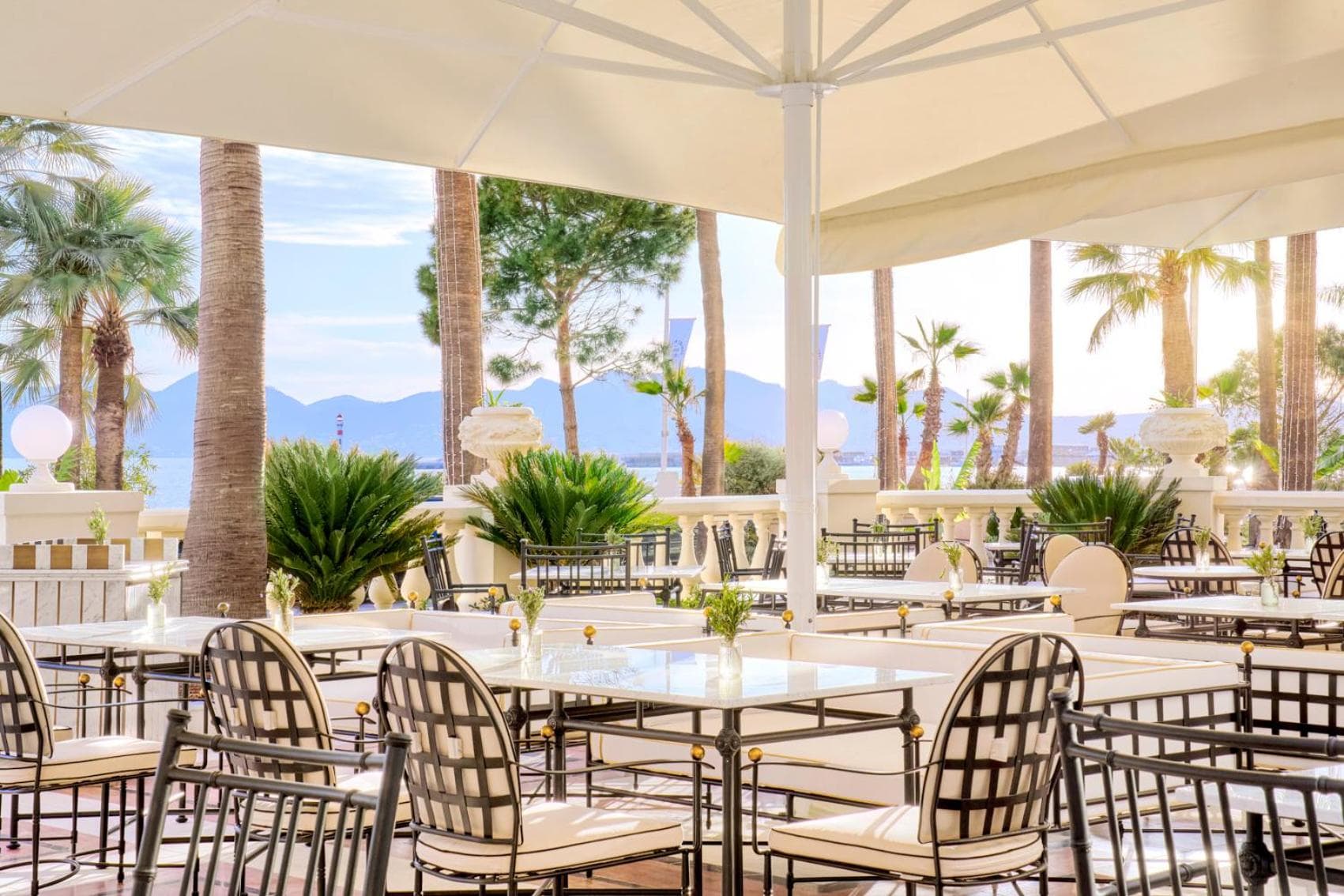 Carlton Cannes, un hotel regente — 9