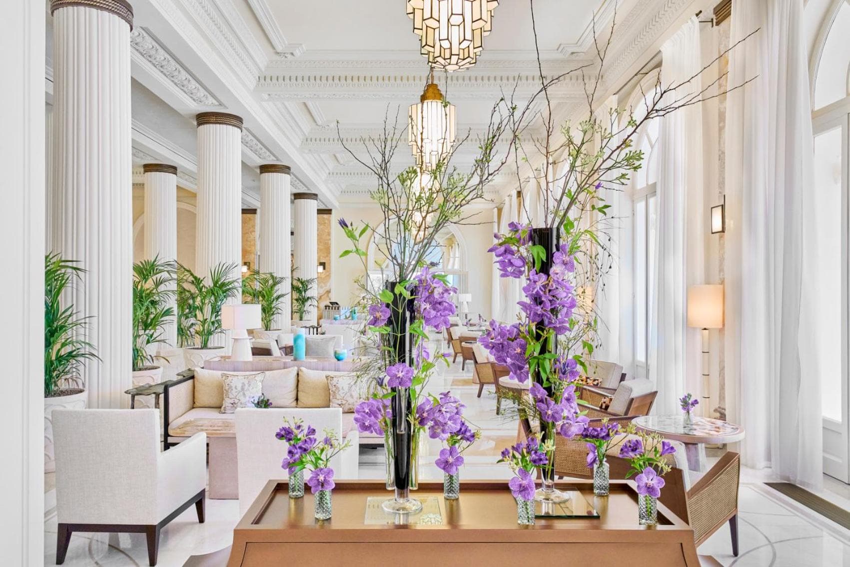 Carlton Cannes, un hotel regente — 23