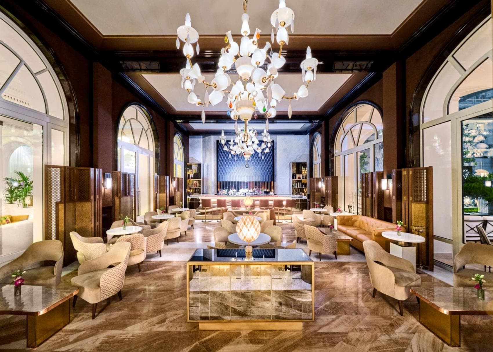 Carlton Cannes, un hotel regente — 24