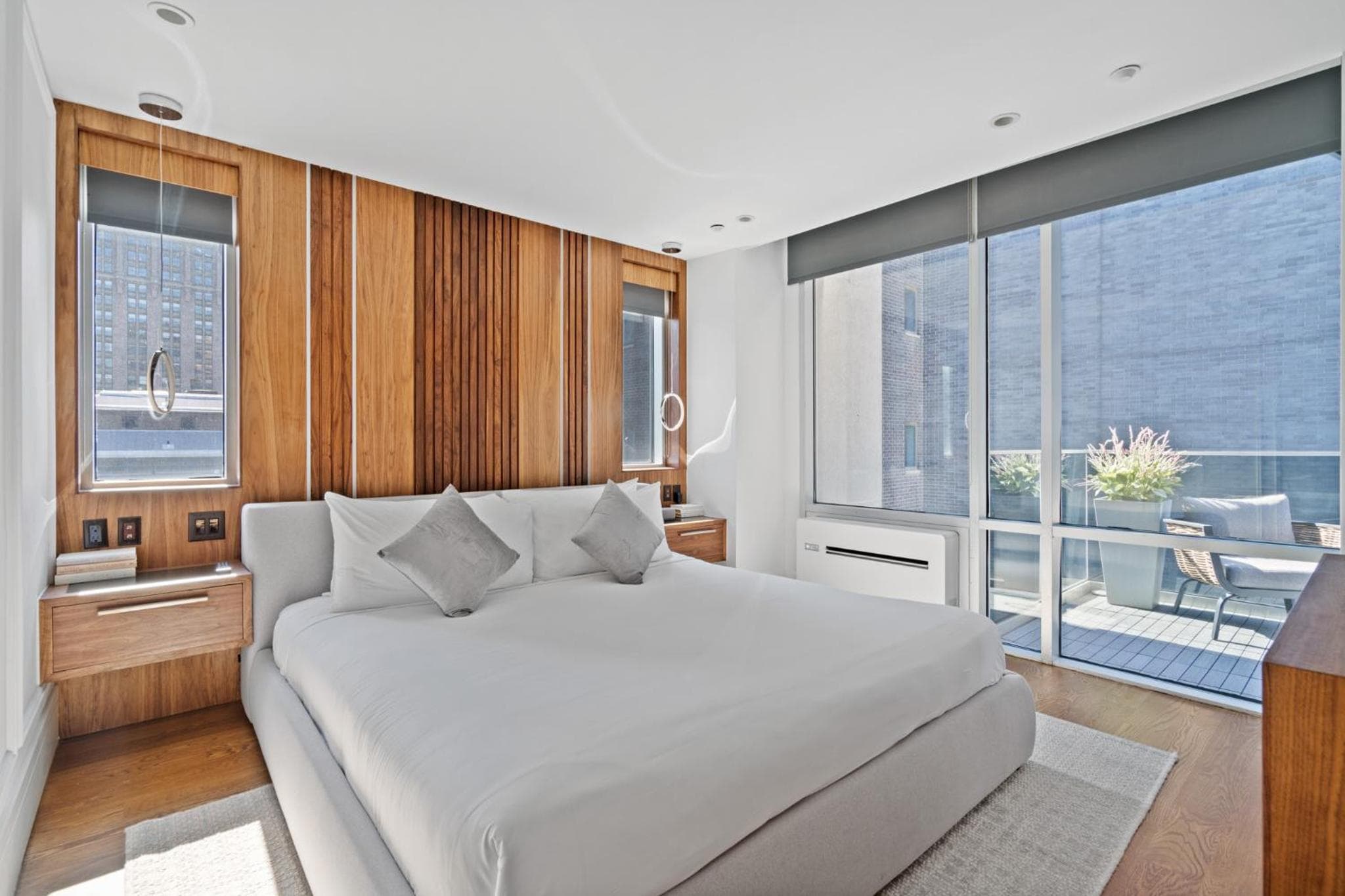 Das Gotham Hotel — 9
