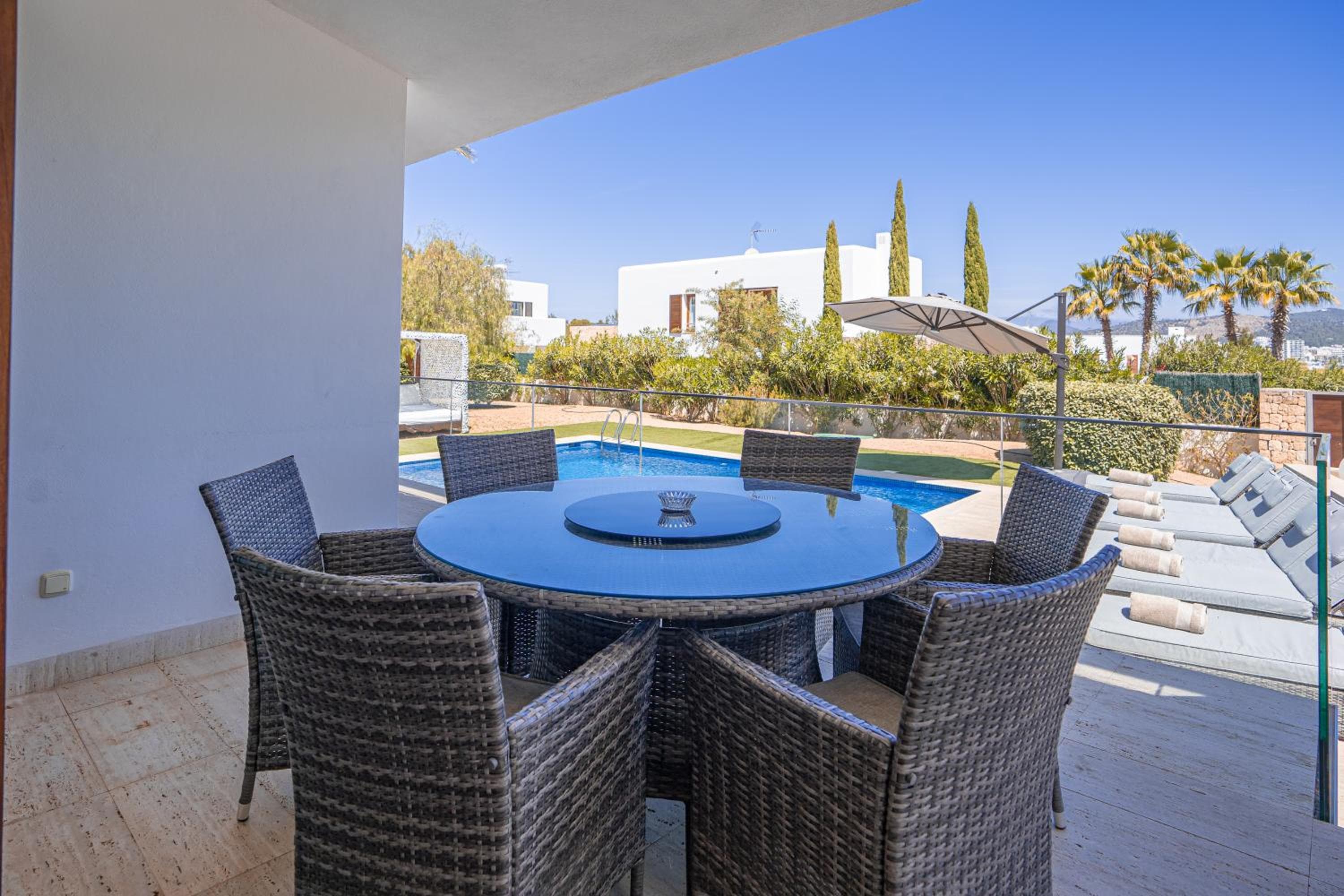 Schöne Villa Bohemia Ibiza — 24
