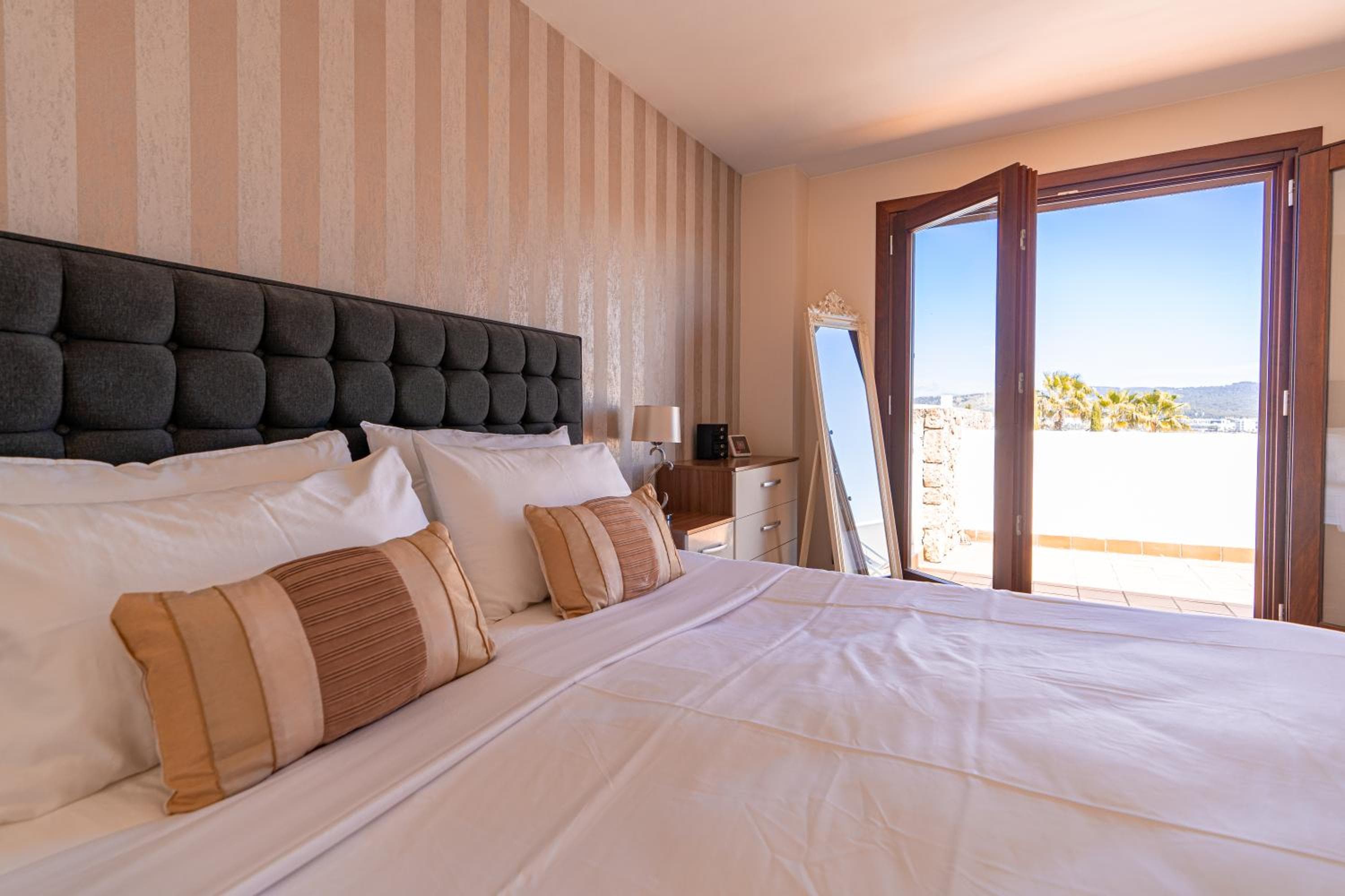 Schöne Villa Bohemia Ibiza — 15