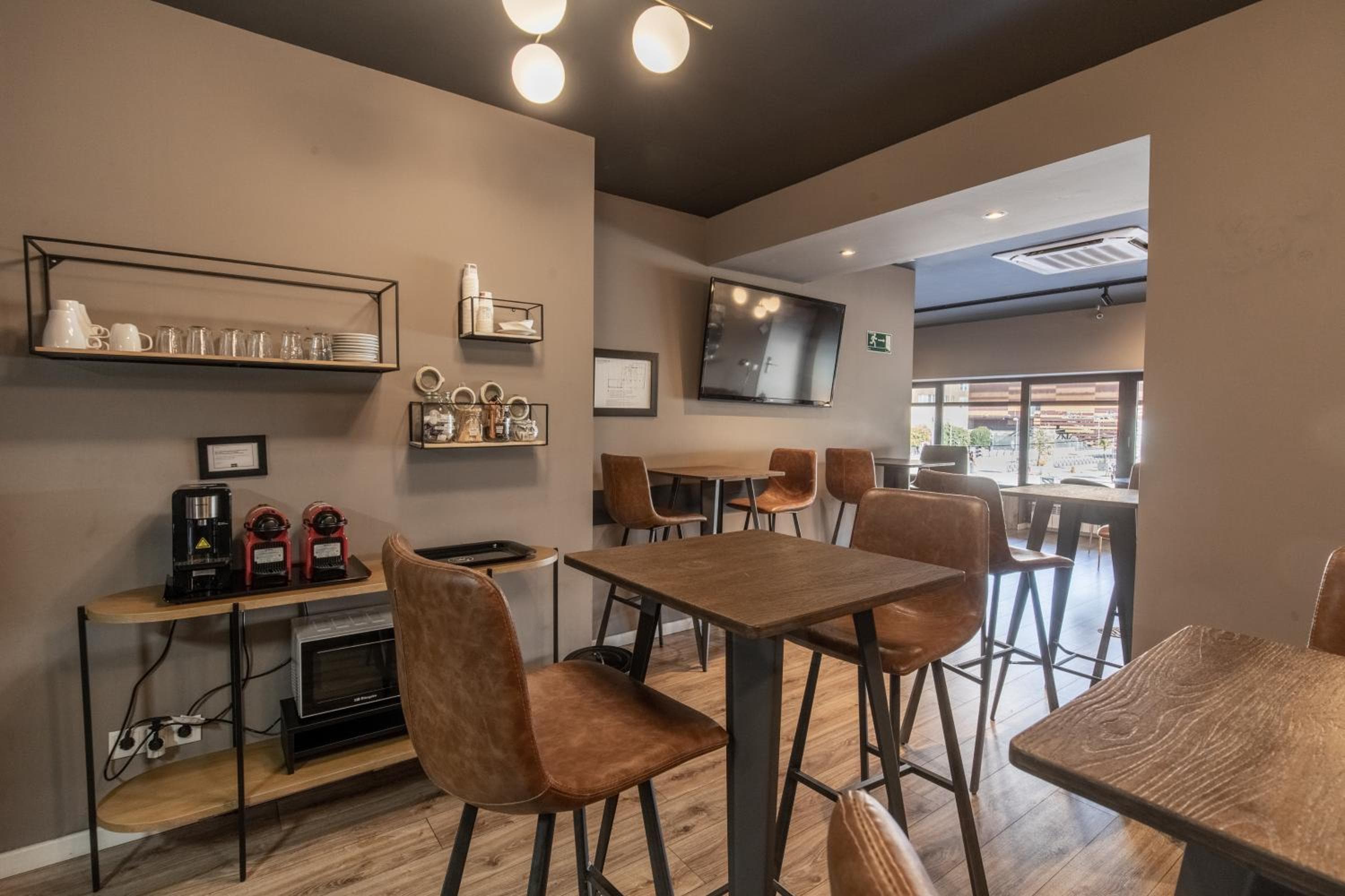 Hotel Acta Madfor — 27
