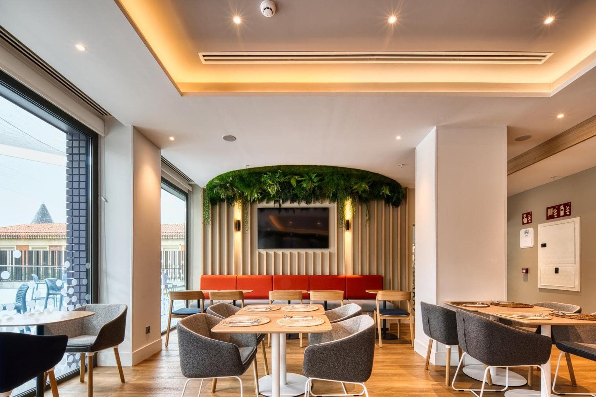 Holiday Inn Express - Madrid - Airport by IHG — 16
