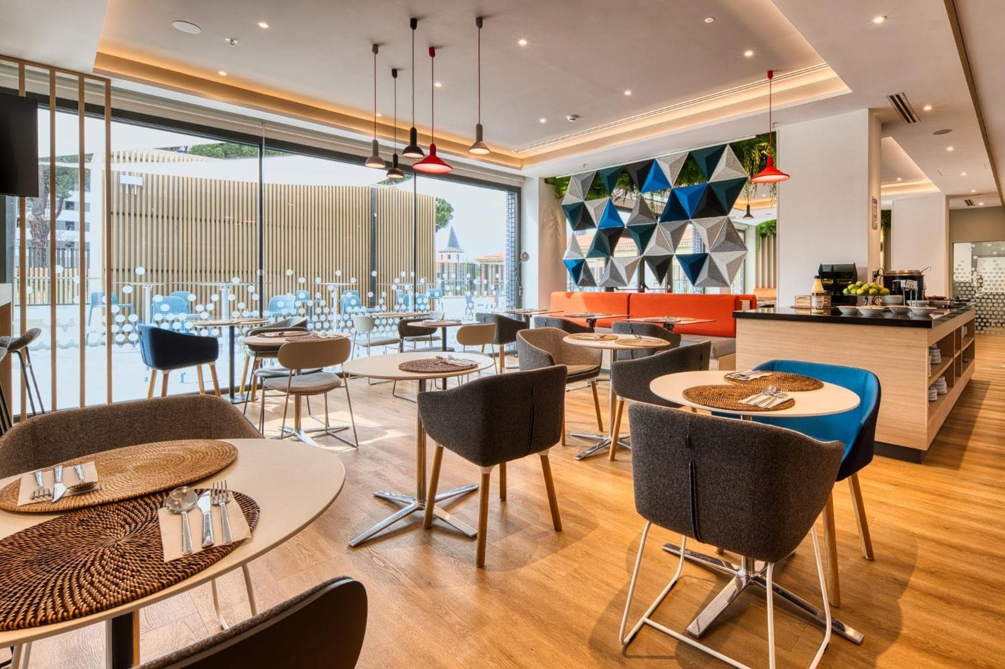 Holiday Inn Express - Madrid - Airport by IHG — 13