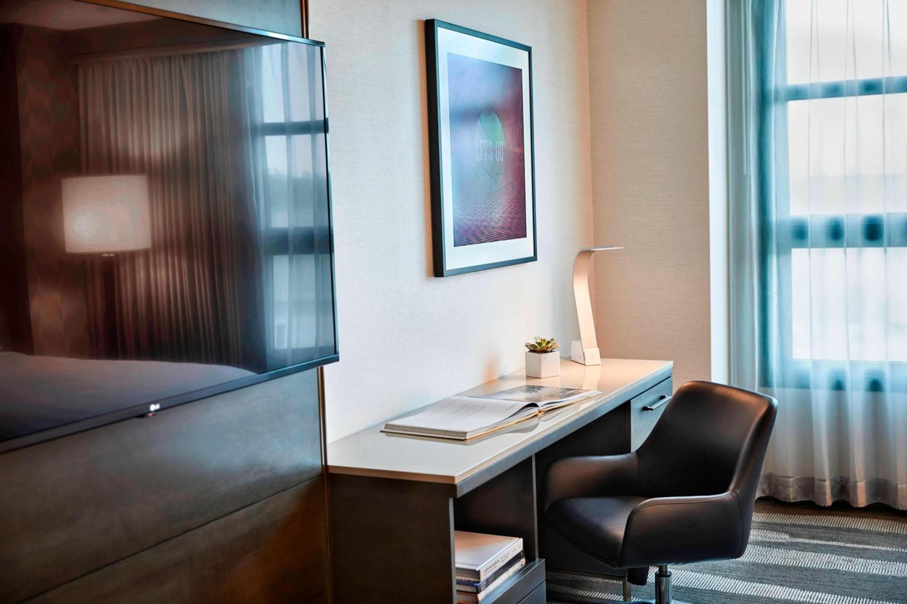 Hotel rinascimentale dell'aeroporto di Los Angeles — 14