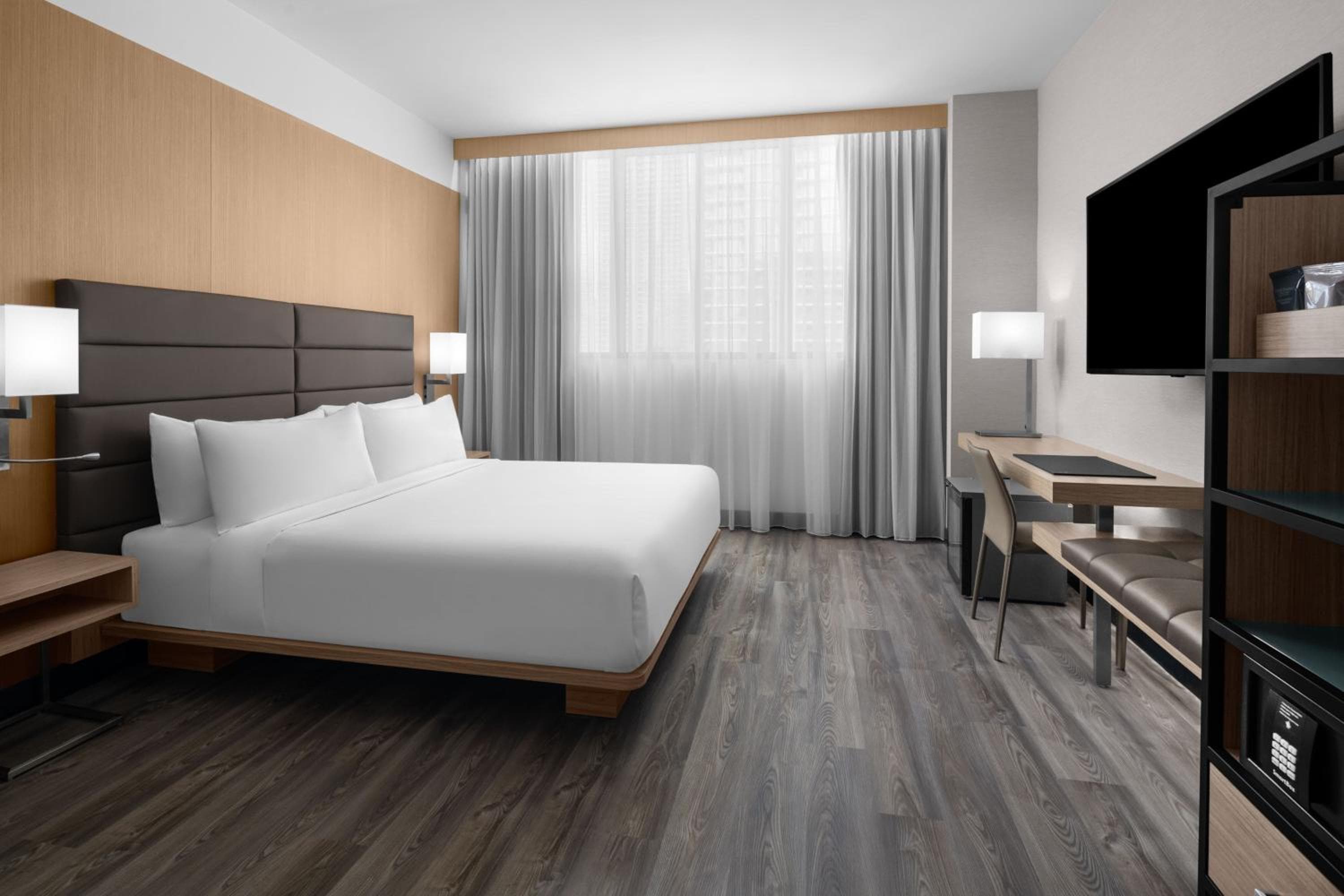 AC Hotel By Marriott Miami Brickell — 12