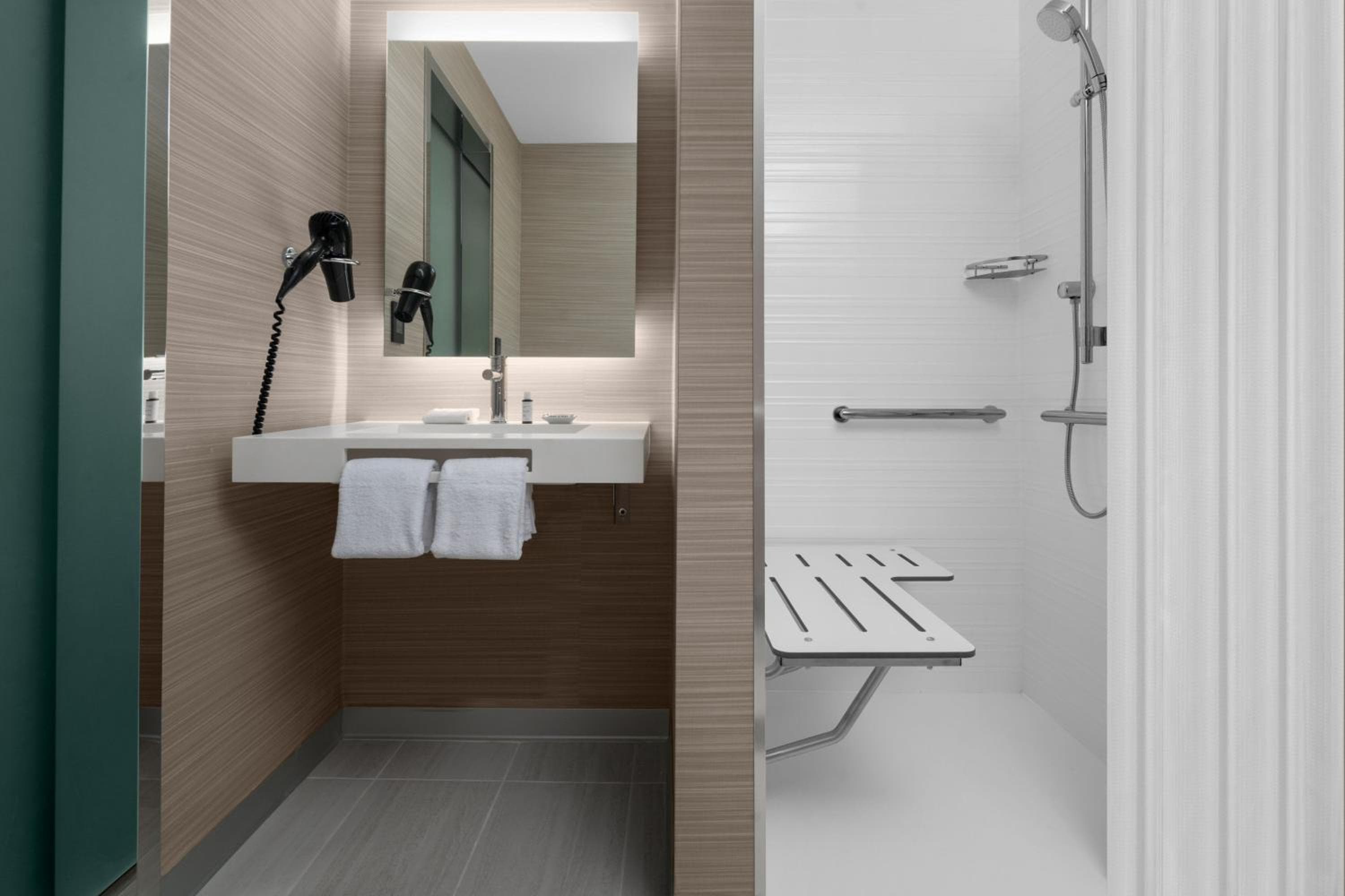 AC Hotel By Marriott Miami Brickell — 17