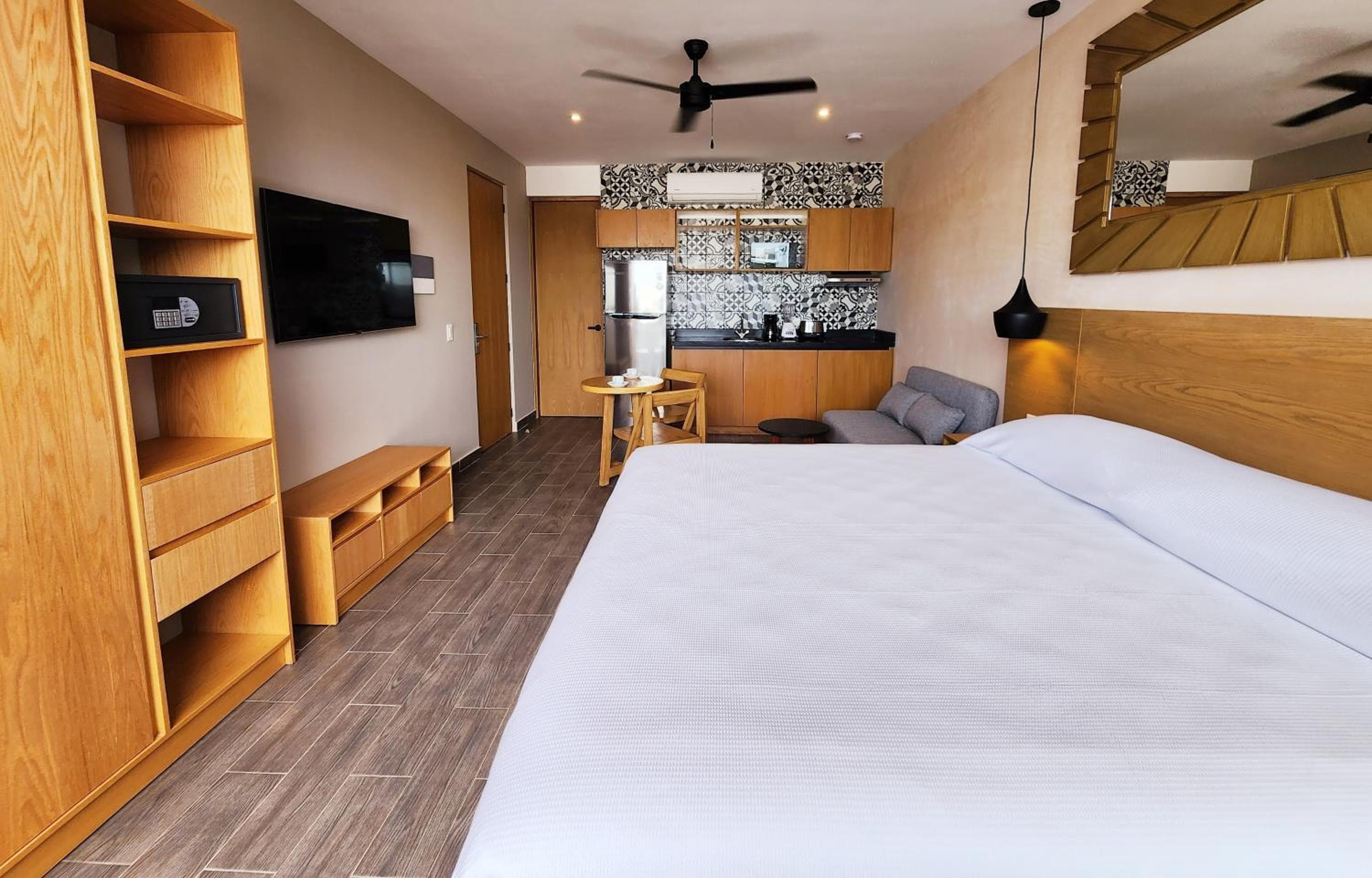 Sofía Boutique Condos by Bunik — 25