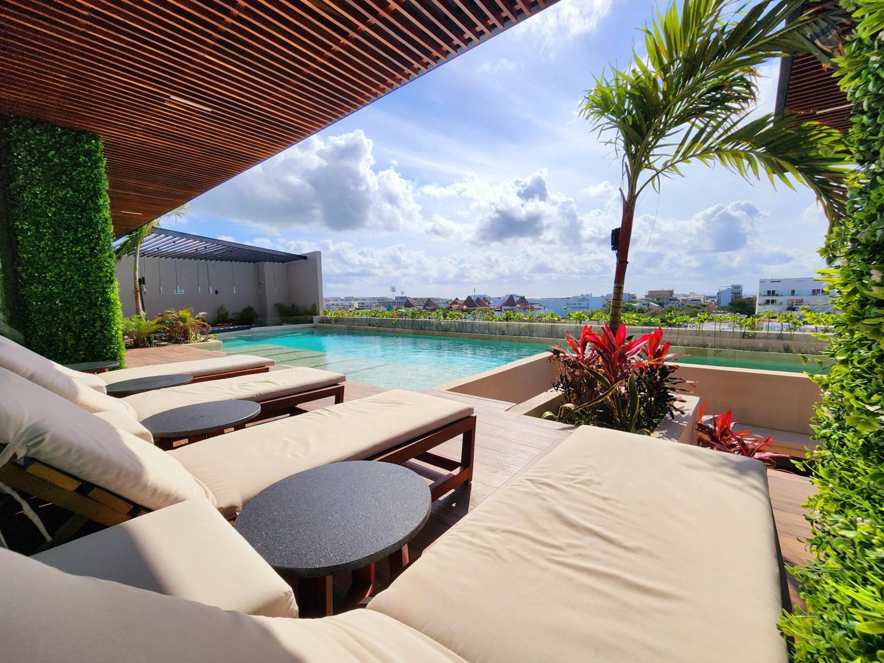 Sofía Boutique Condos by Bunik — 15