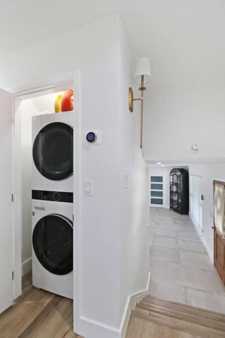 Palm Tree Paradise Tampa Pool Home — 29