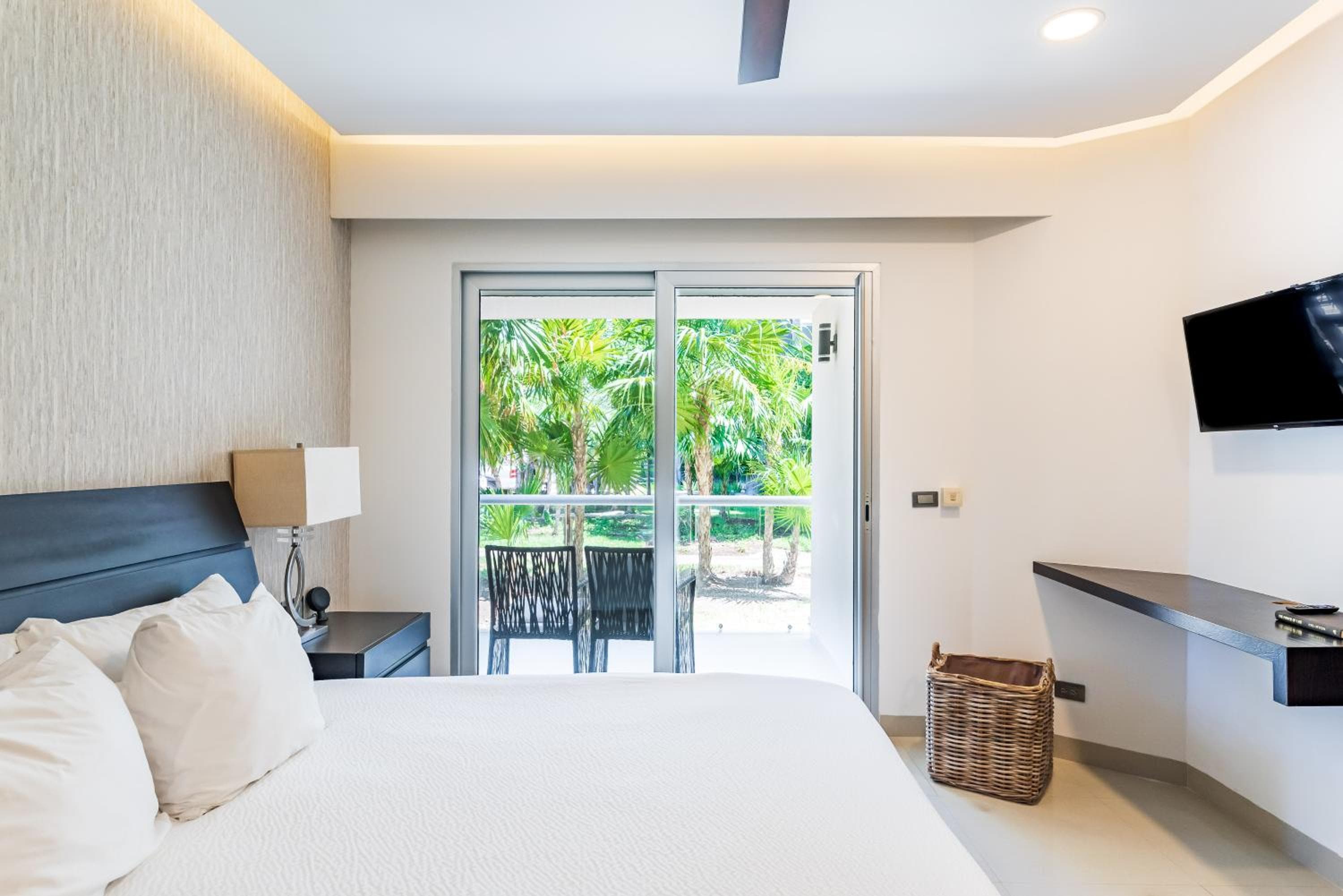 Mareazul Beach Front Condos At playa del Carmen — 24