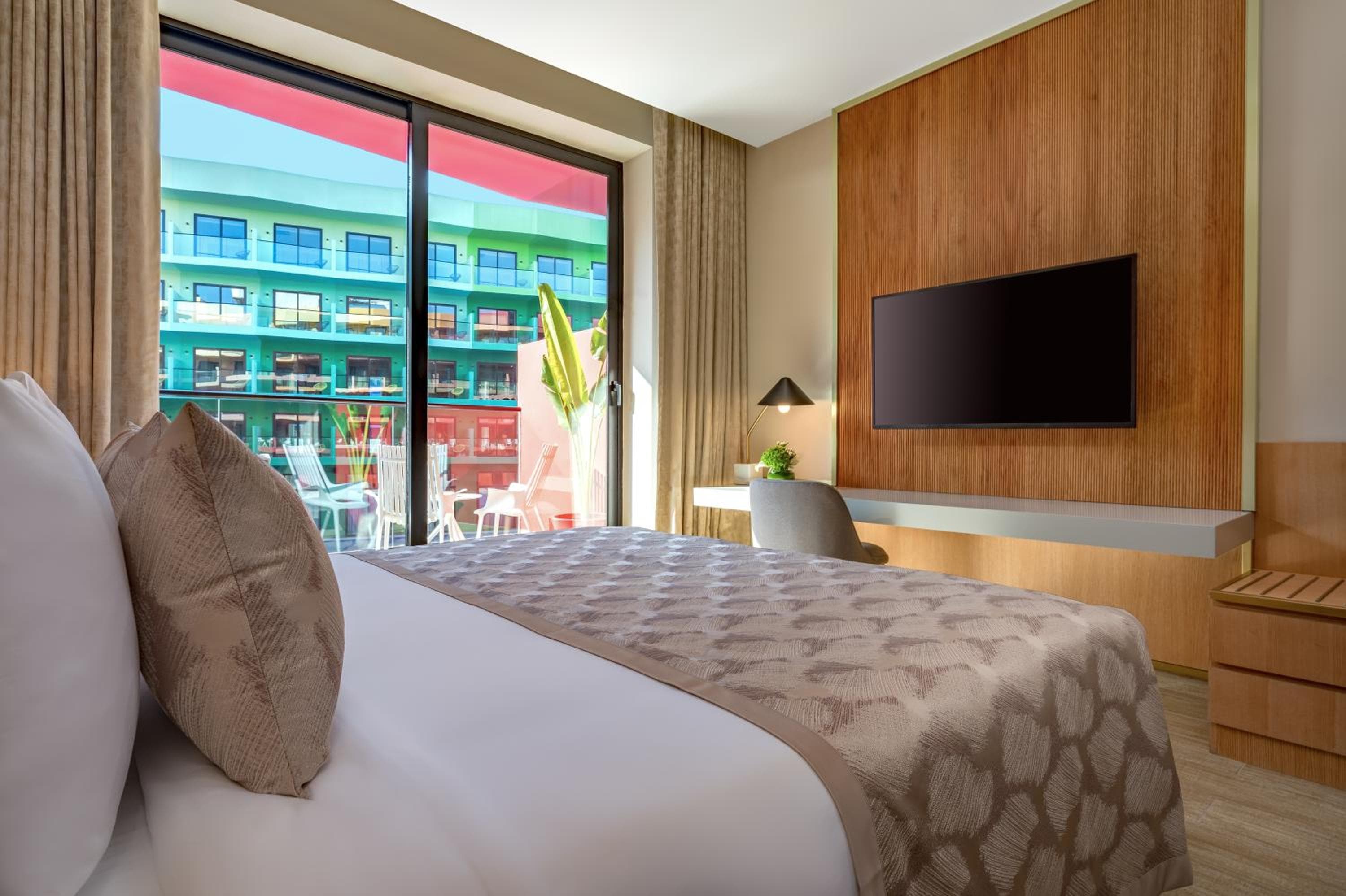 Voco Dubai Monaco, The Heart of Europe by IHG-Adult only — 16