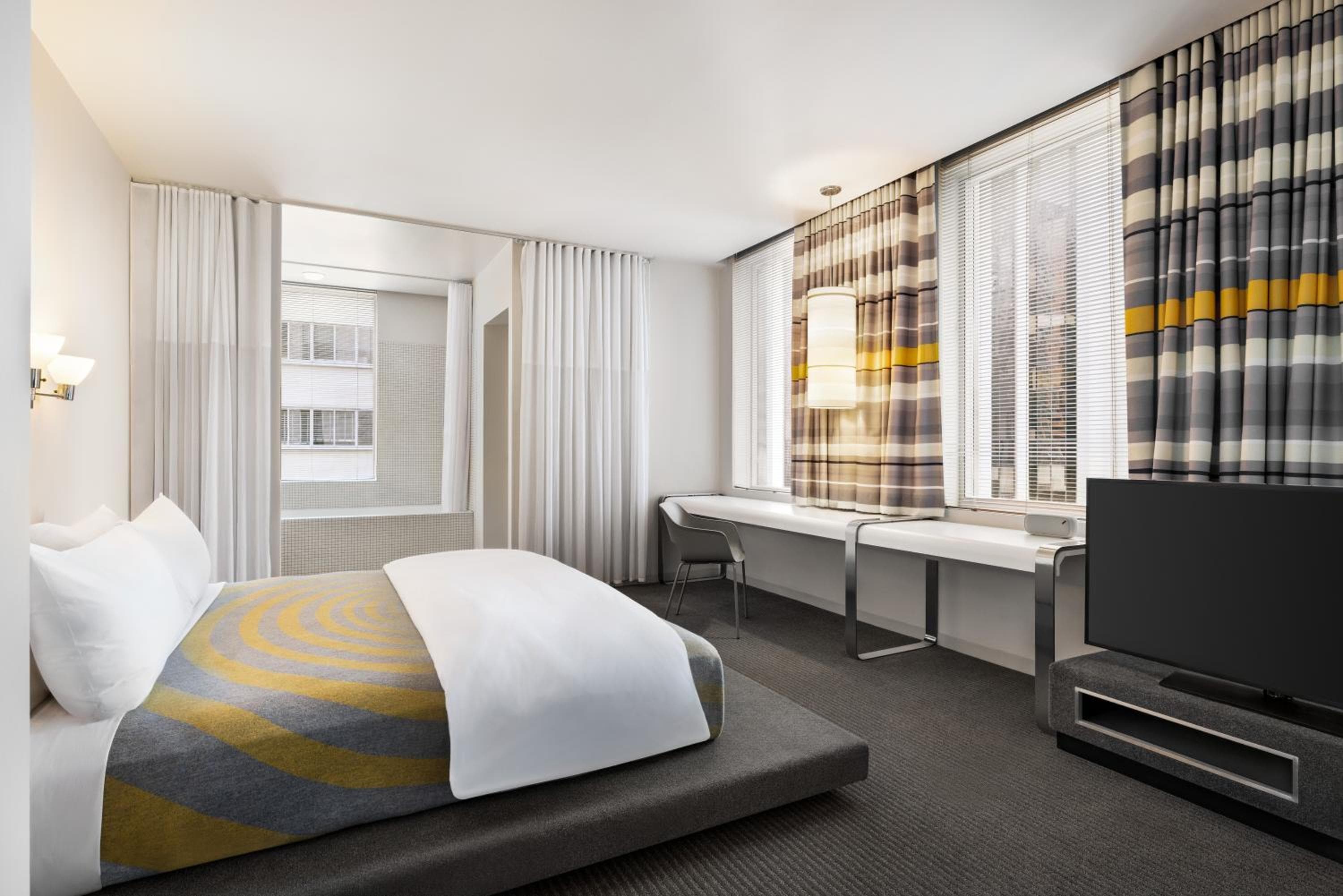 L'Hotel Delfi — 10