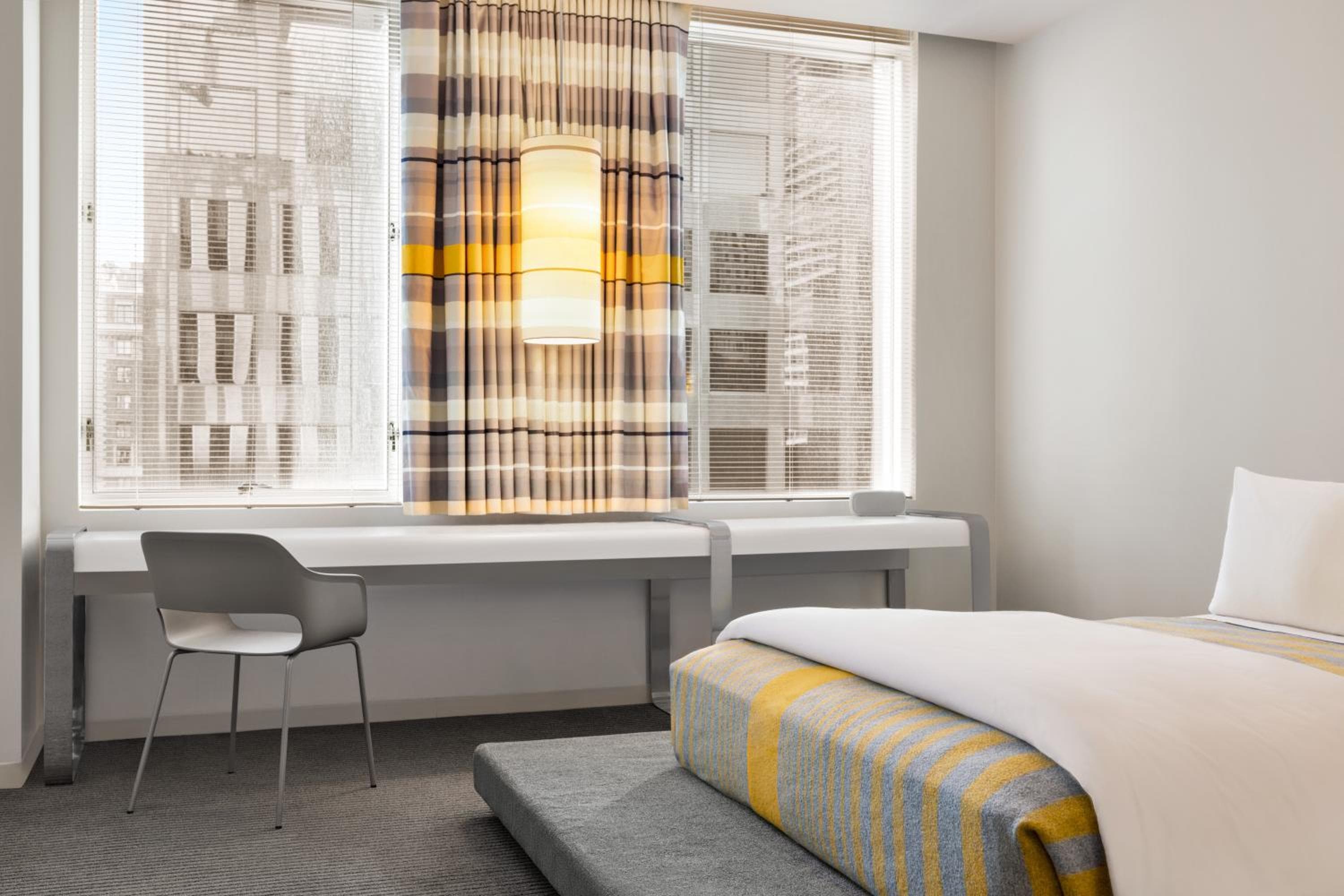 L'Hotel Delfi — 29