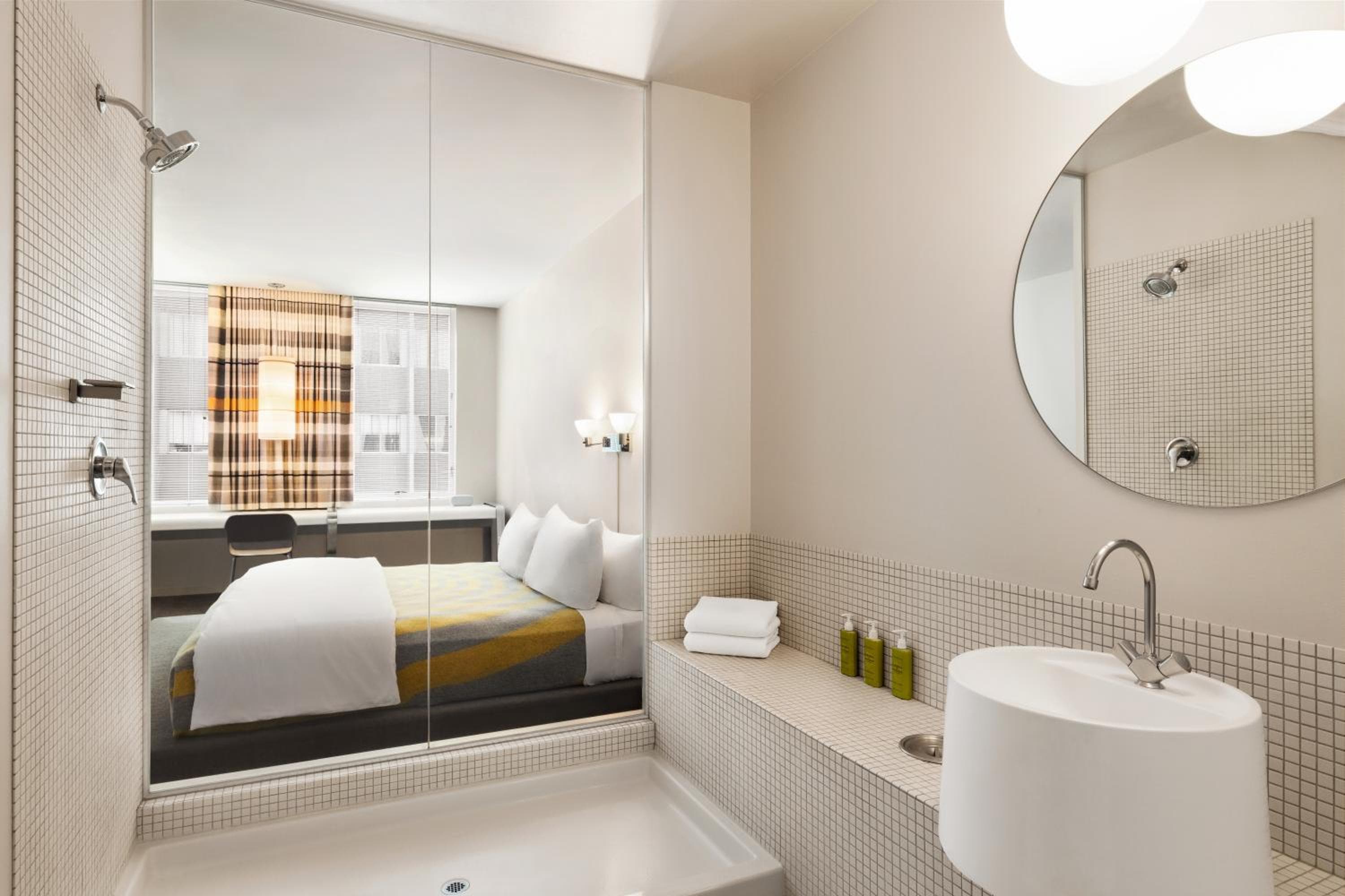L'Hotel Delfi — 24