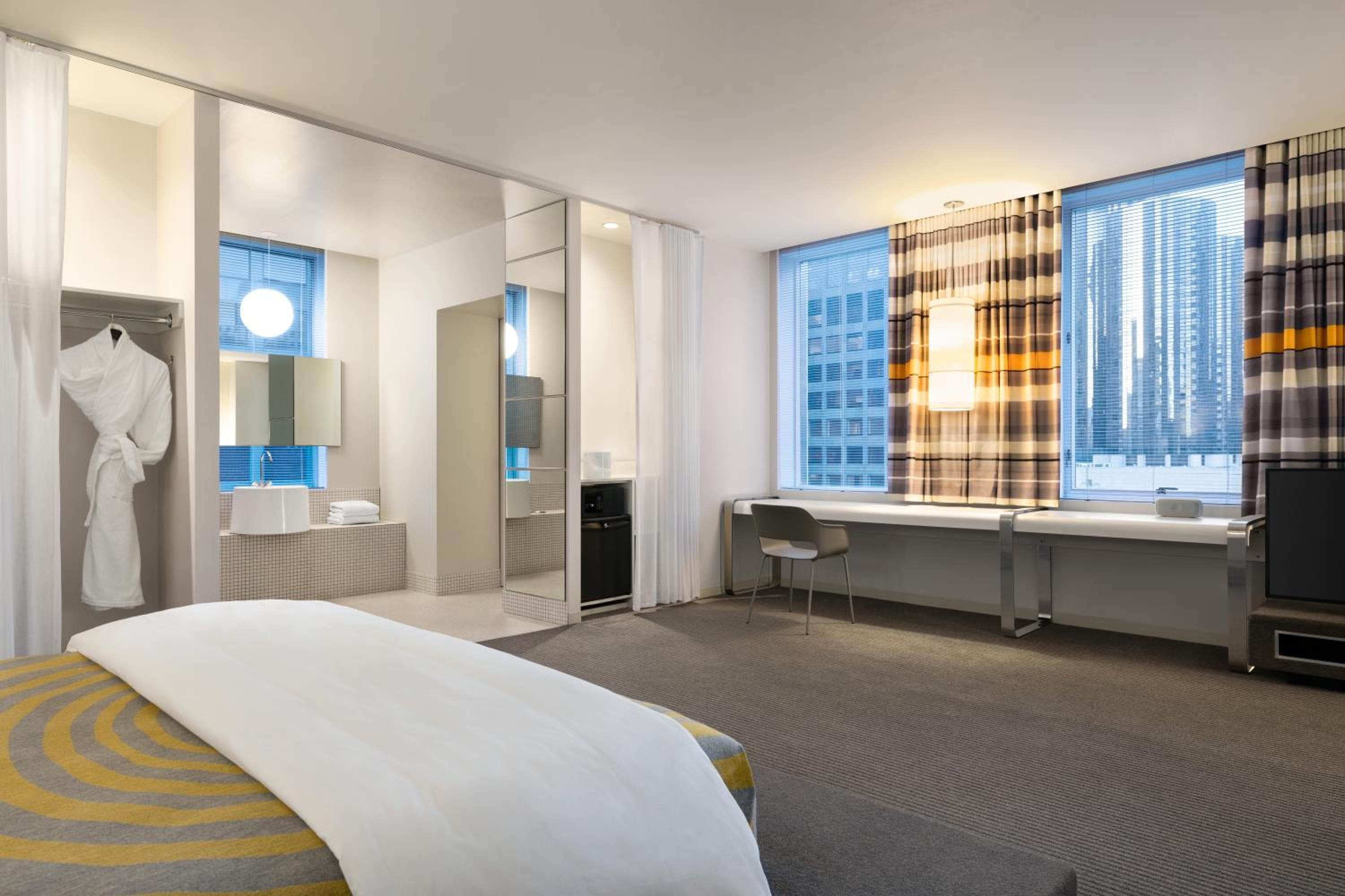 L'Hotel Delfi — 19