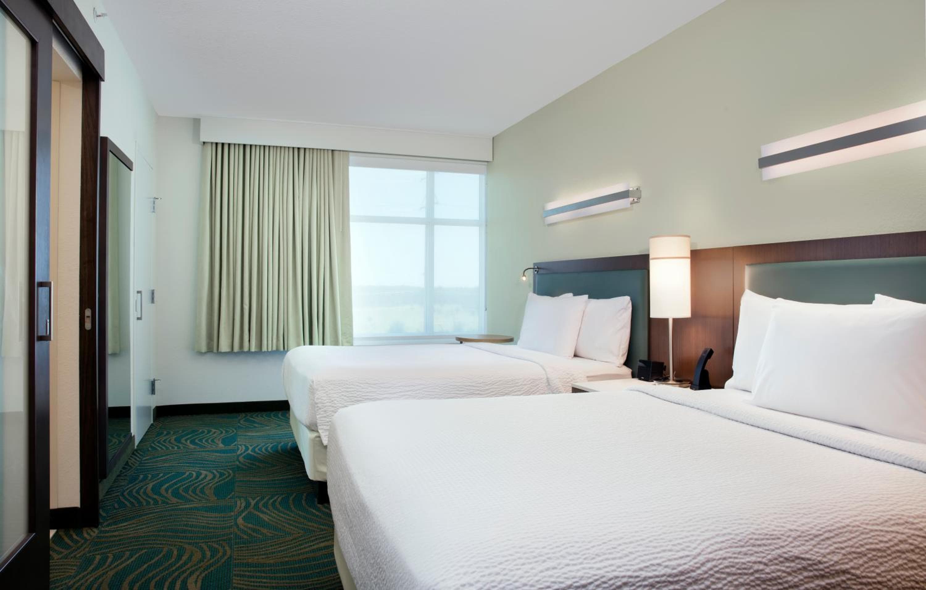 SpringHill Suites by Marriott Orlando at FLAMINGO CROSSINGS Town Center-Western Entrance — 13