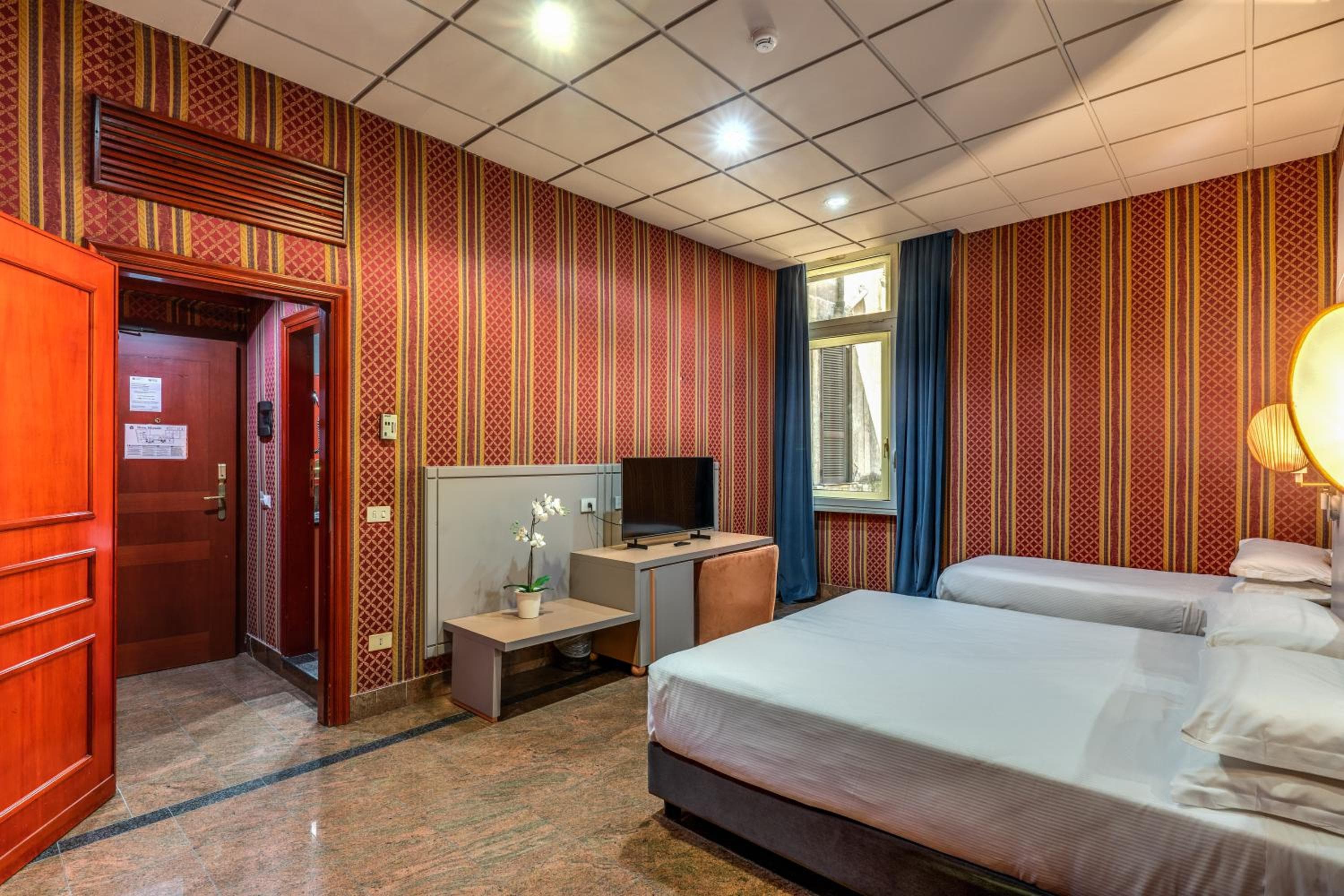 Madison Hotel — 6