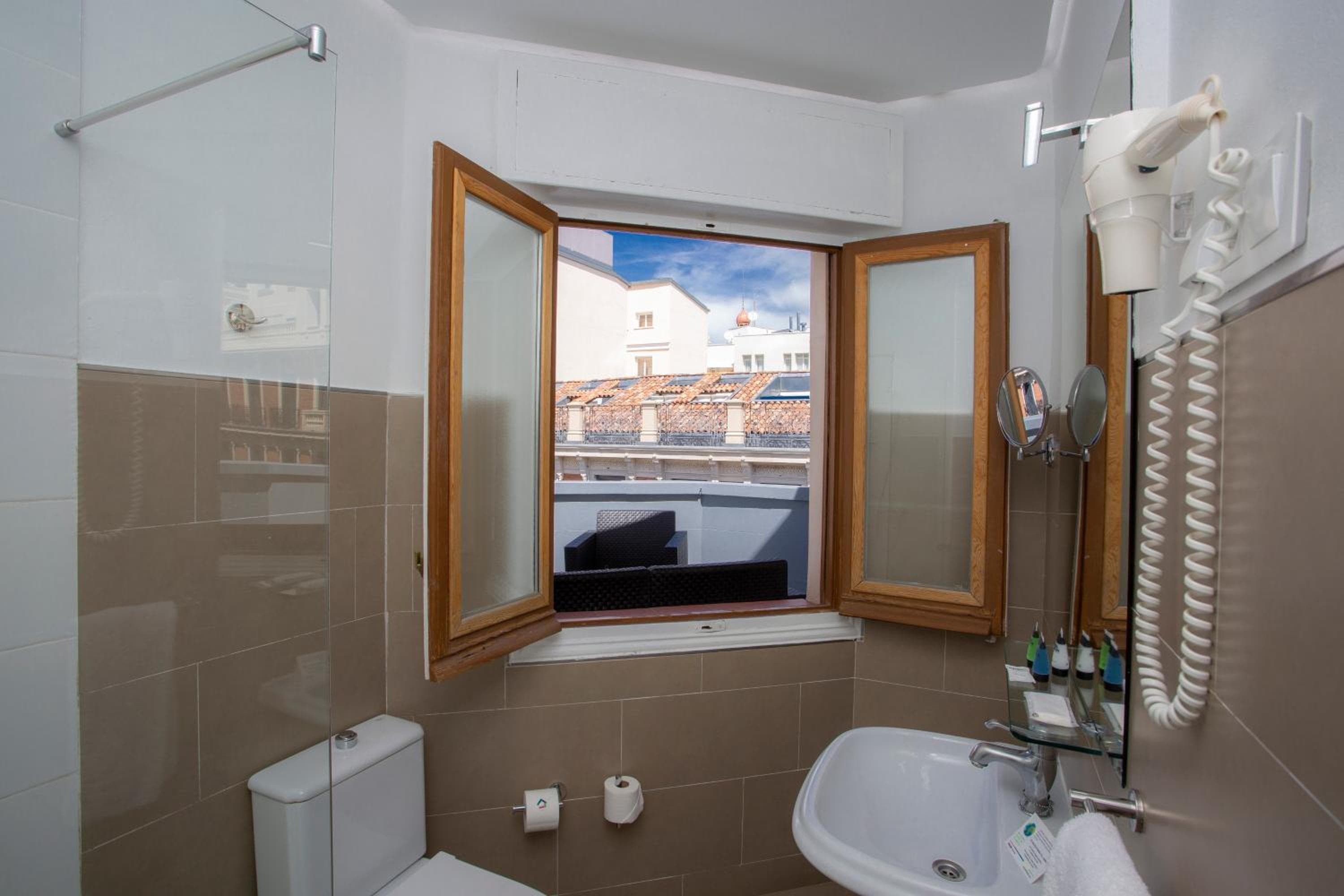 Casual del Teatro Madrid by Casual Hoteles — 9