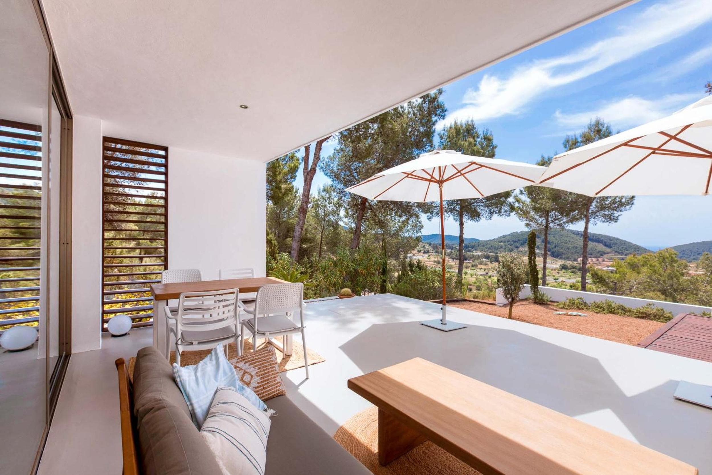 Surf House — 23