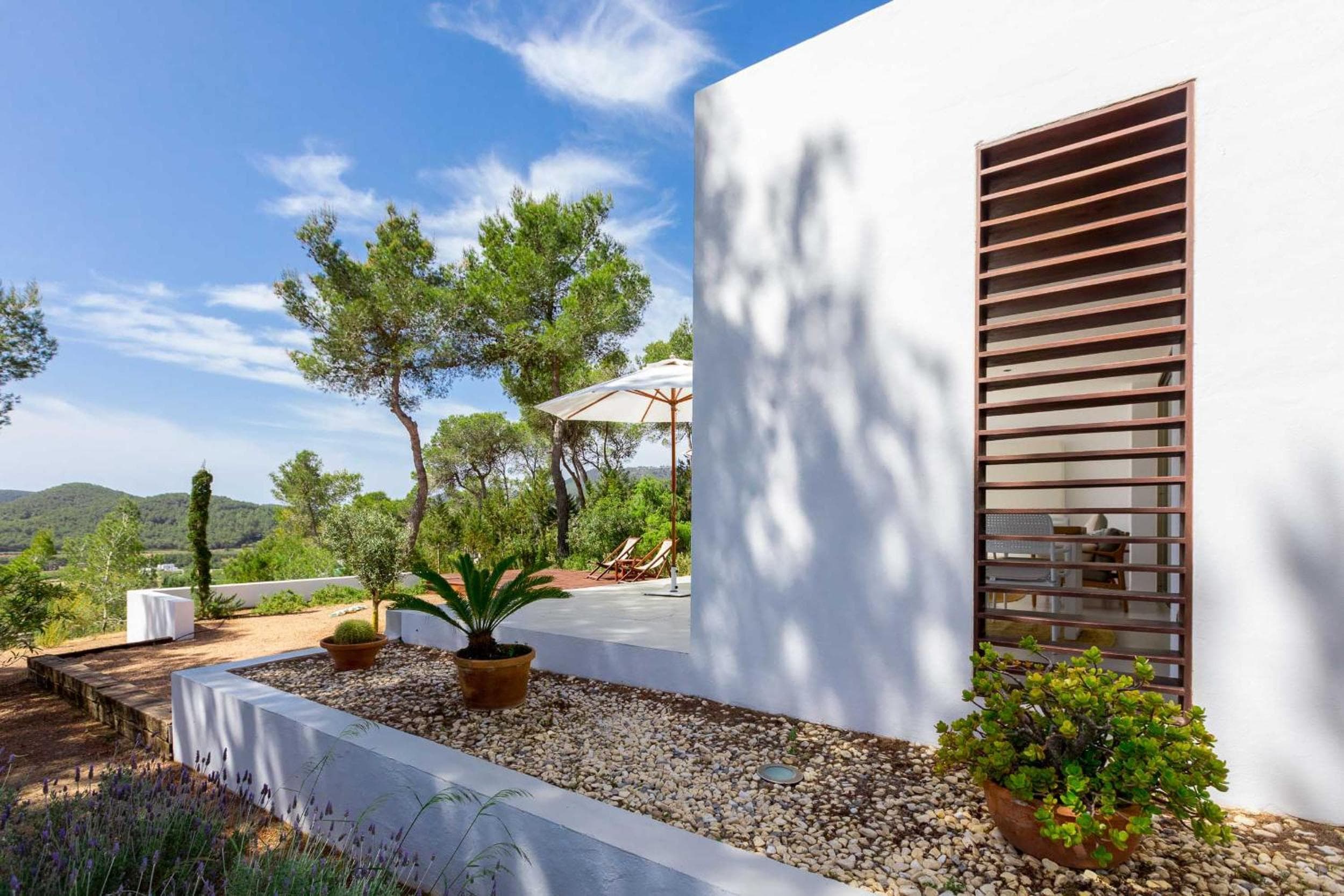 Surf House — 21