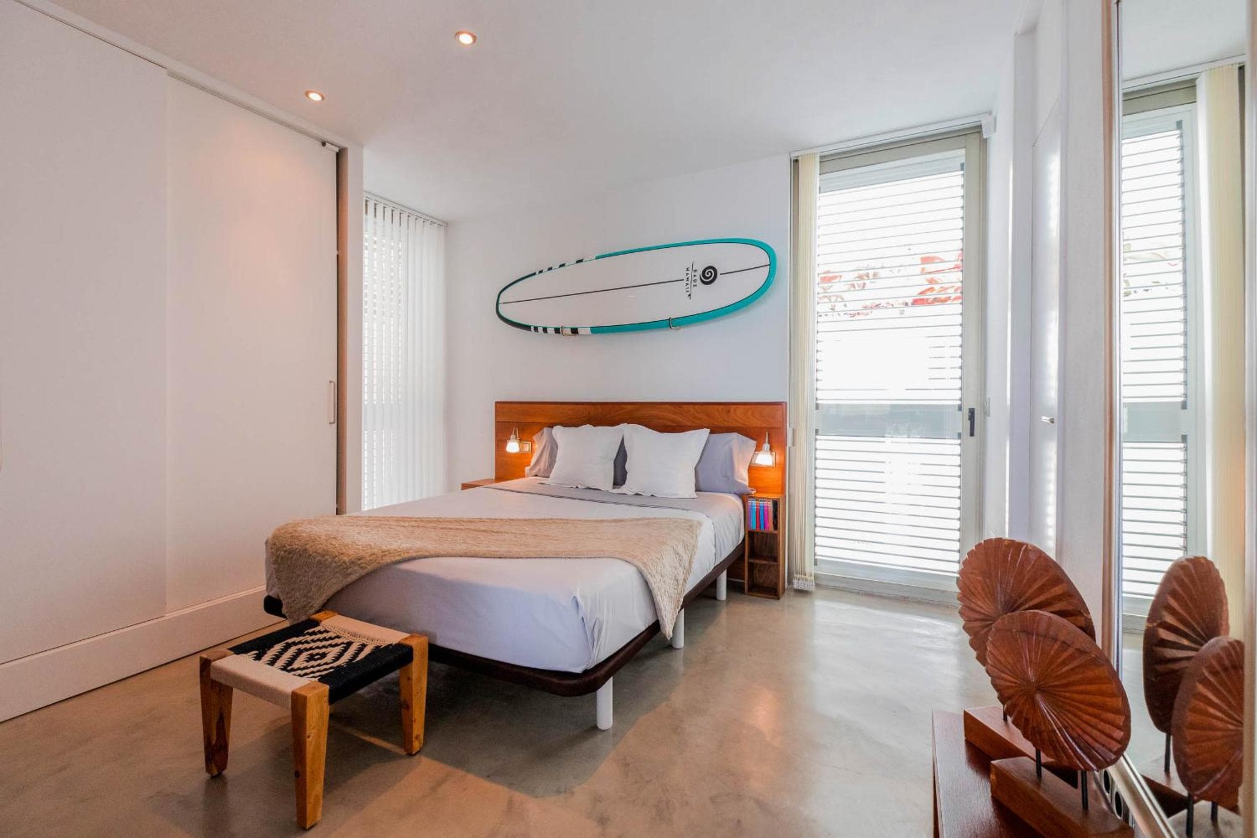 Surf House — 10