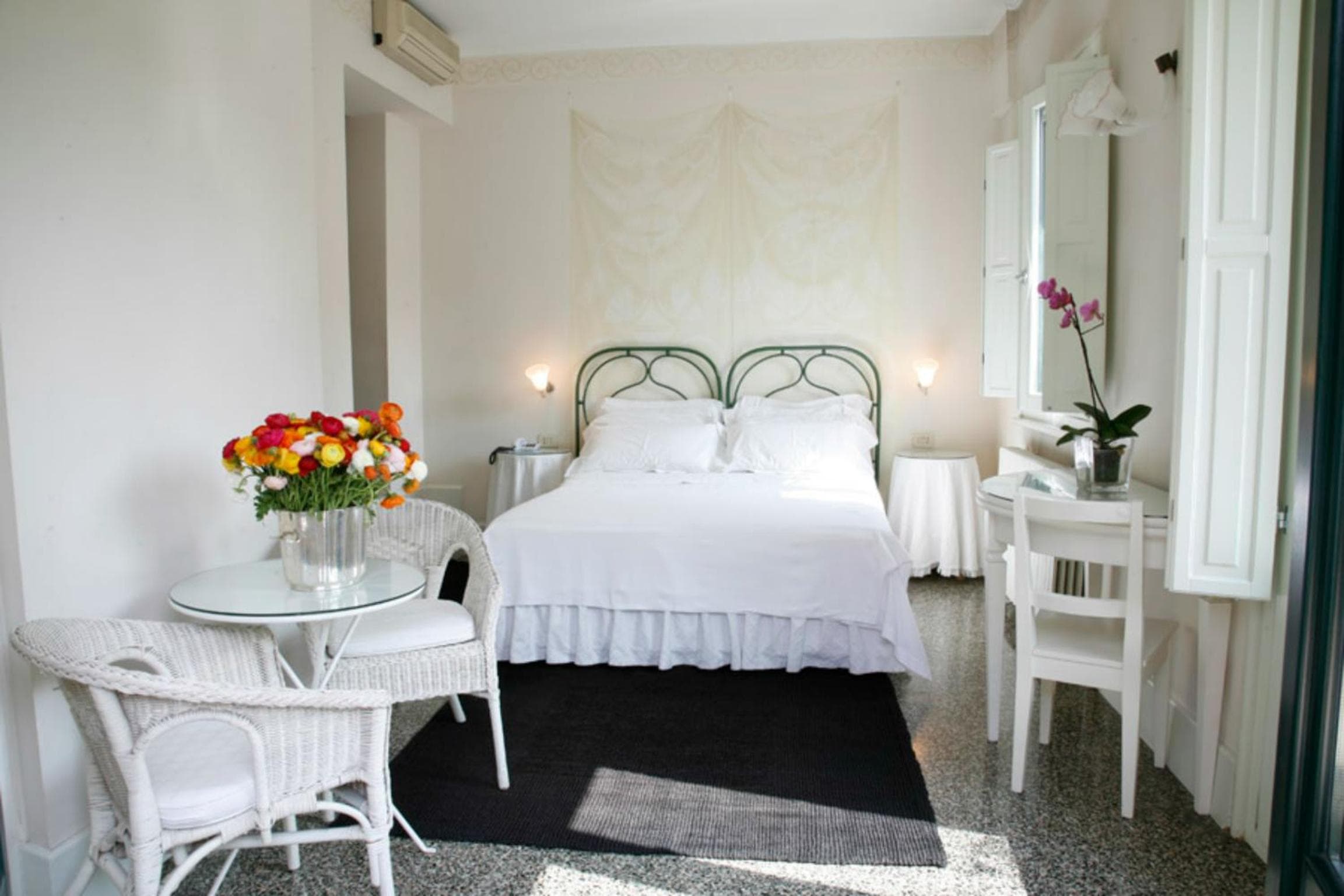 Antica Locanda Dei Mercanti — 12