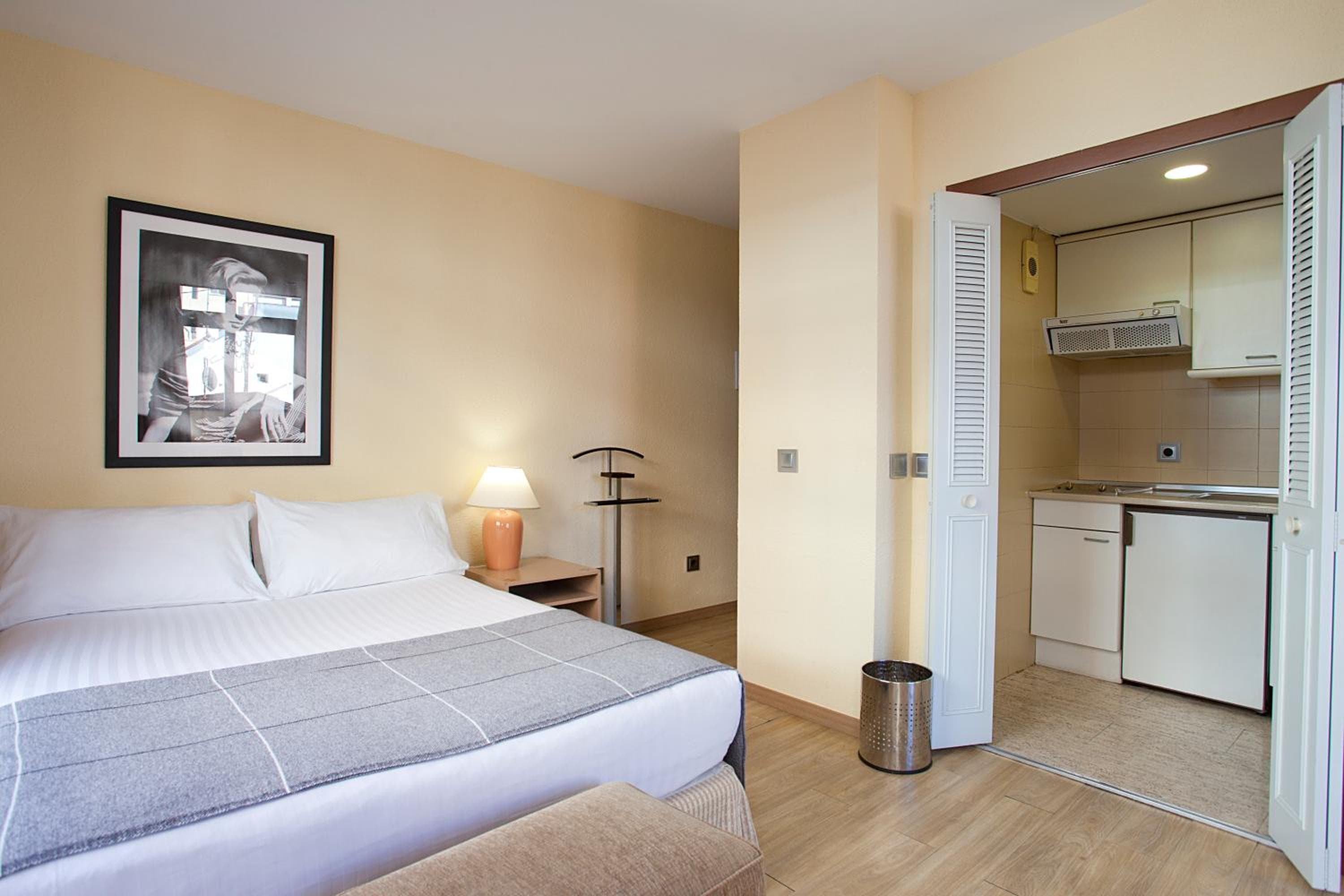 Espahotel Plaza Basílica — 11