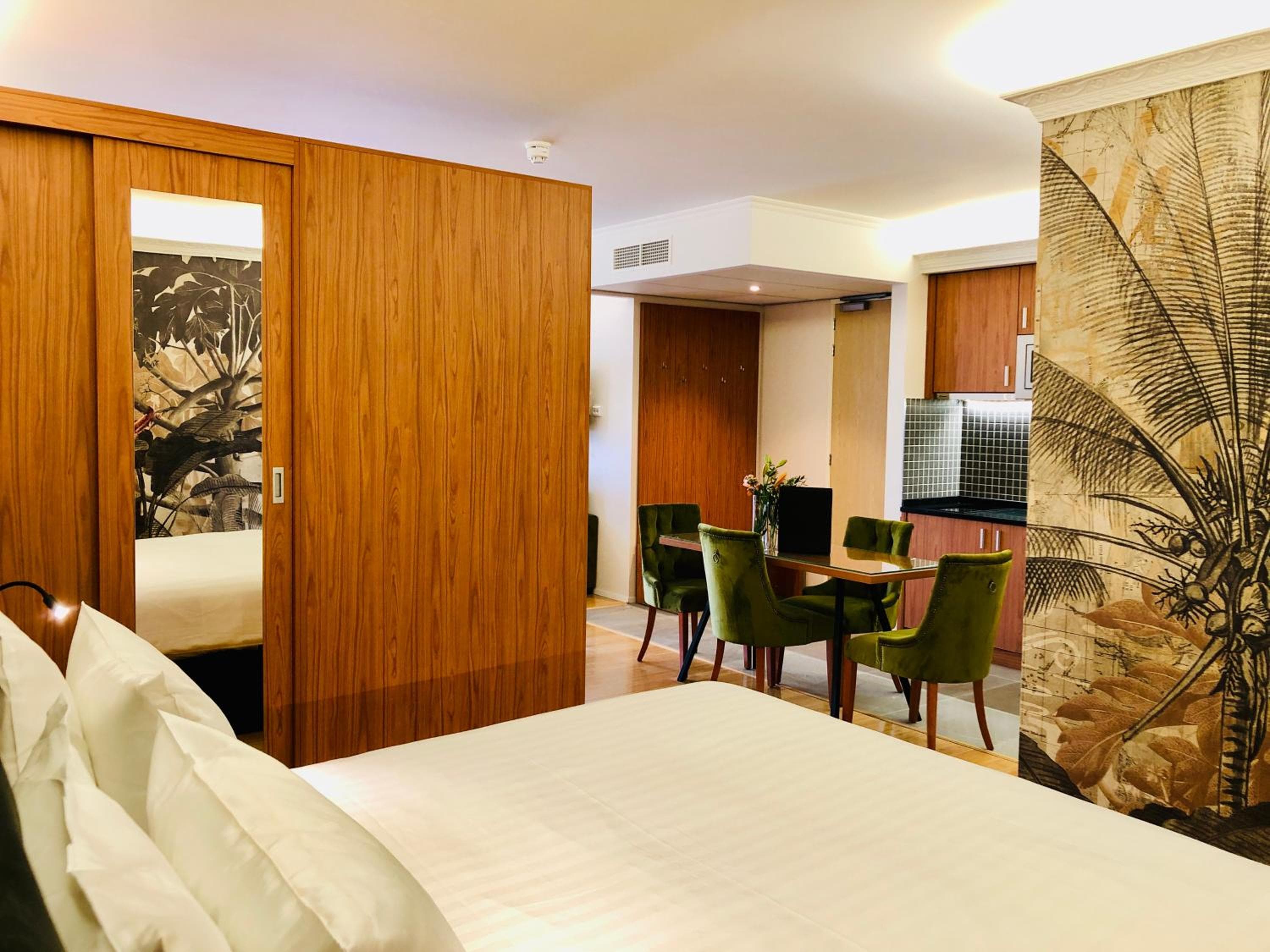Chasse Residency Hotel — 27