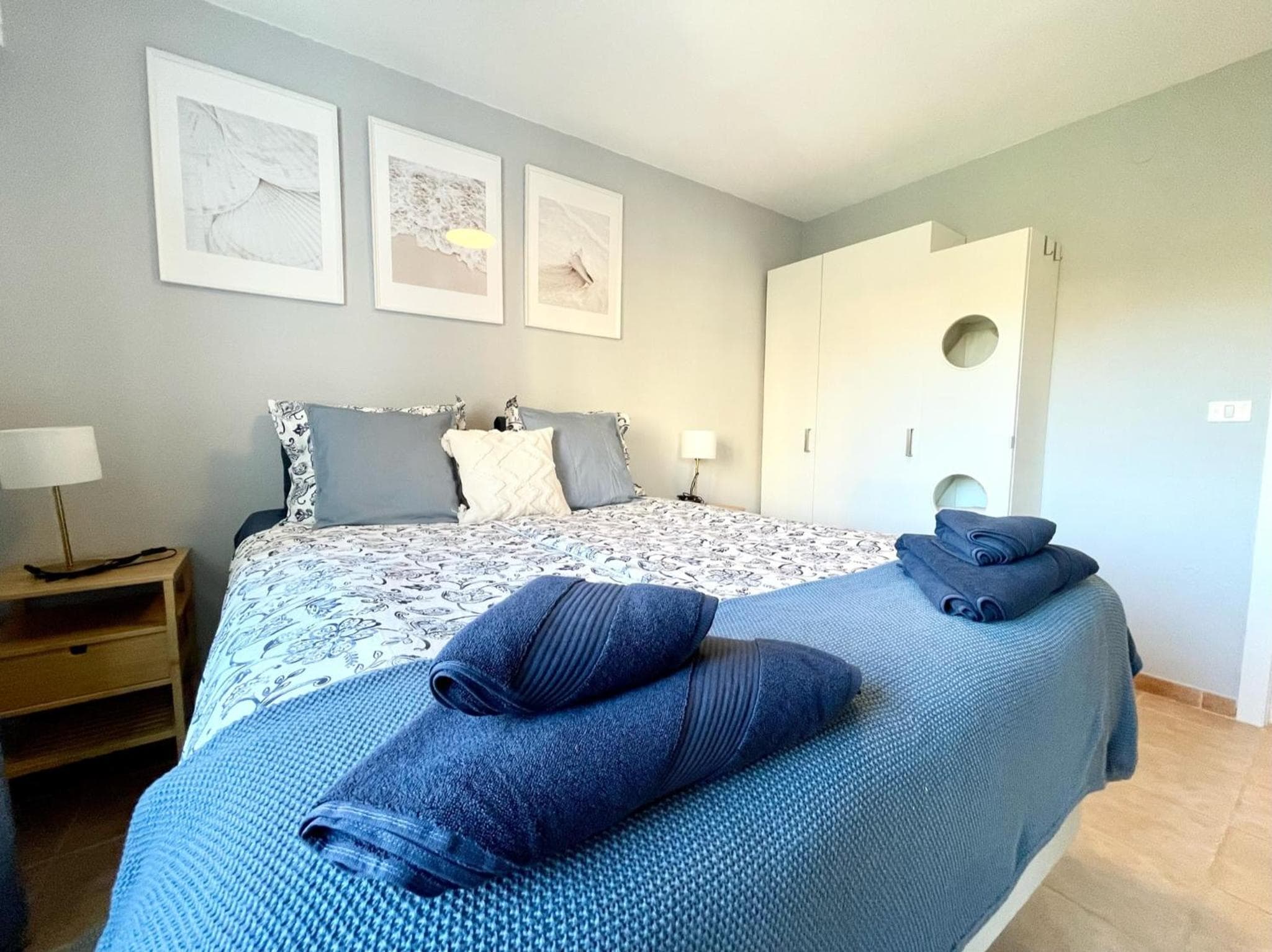 Beachfront apartment with ocean views — 5
