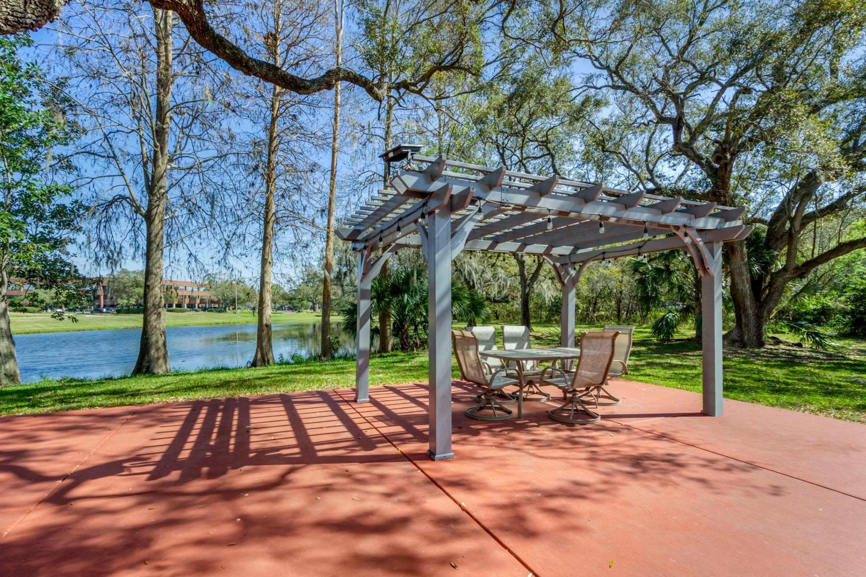 Clarion Pointe Tampa-Brandon cerca del recinto ferial y del casino — 21