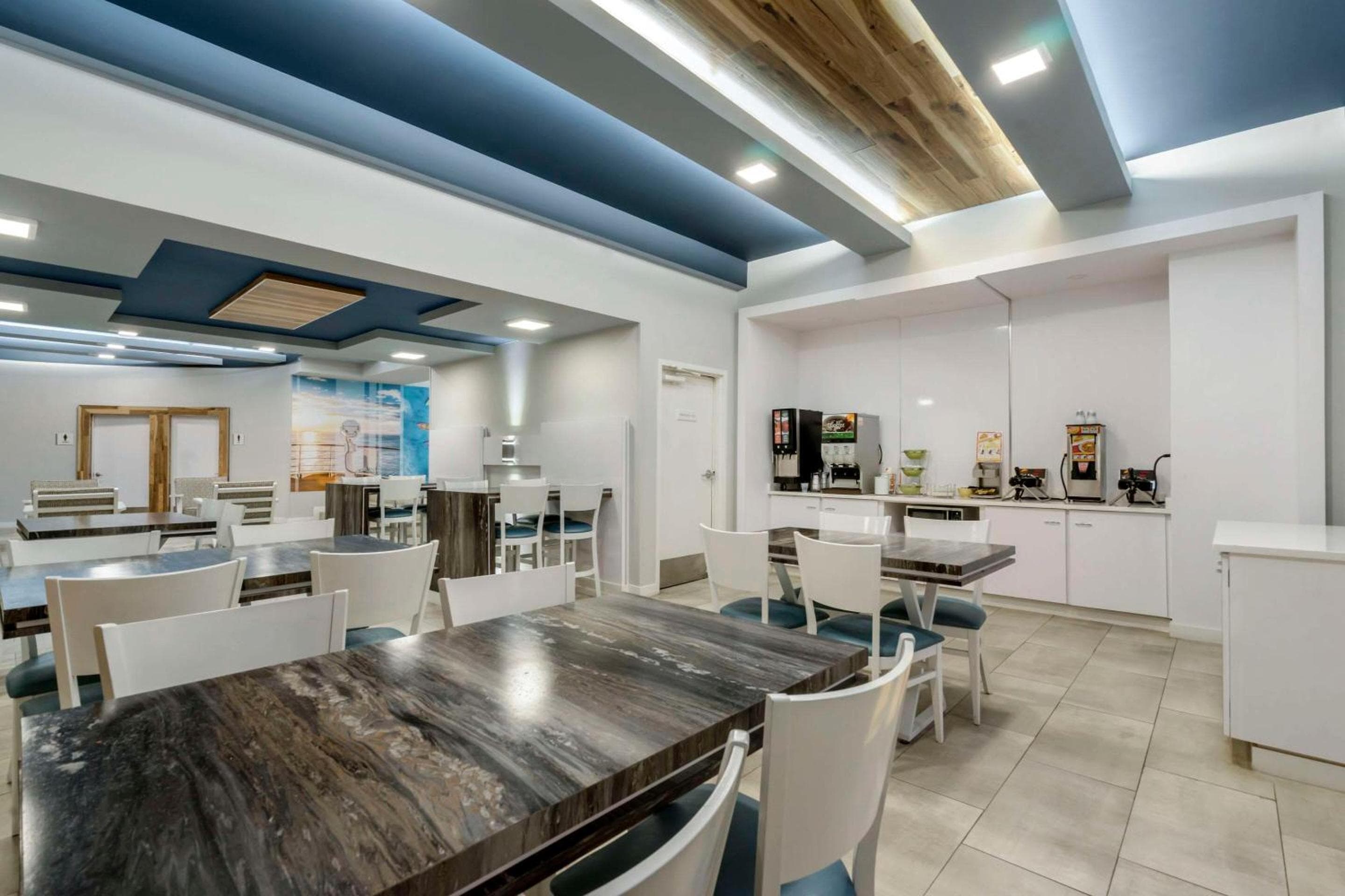 Clarion Pointe Tampa-Brandon cerca del recinto ferial y del casino — 26