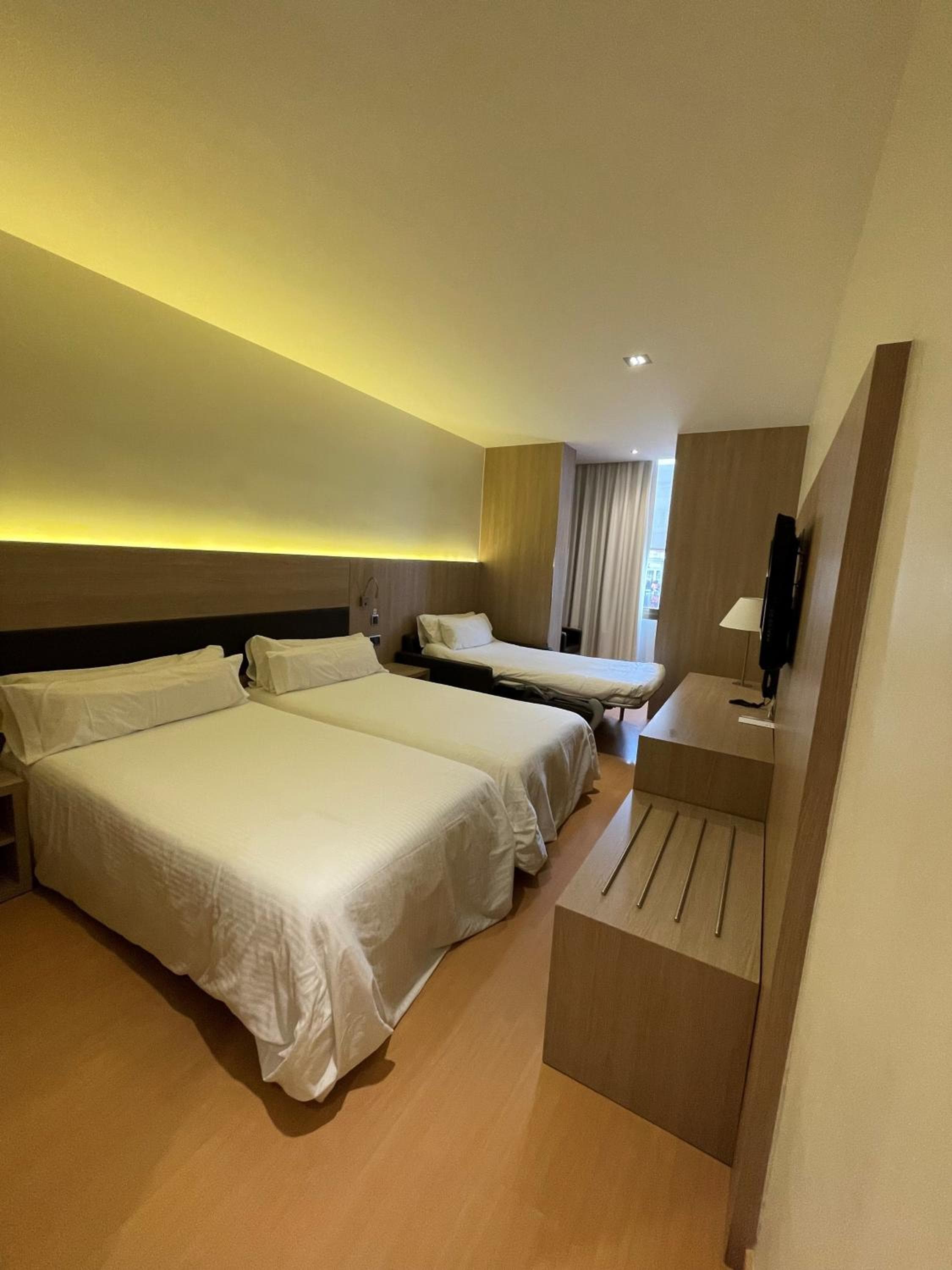 Hotel Lleó — 4
