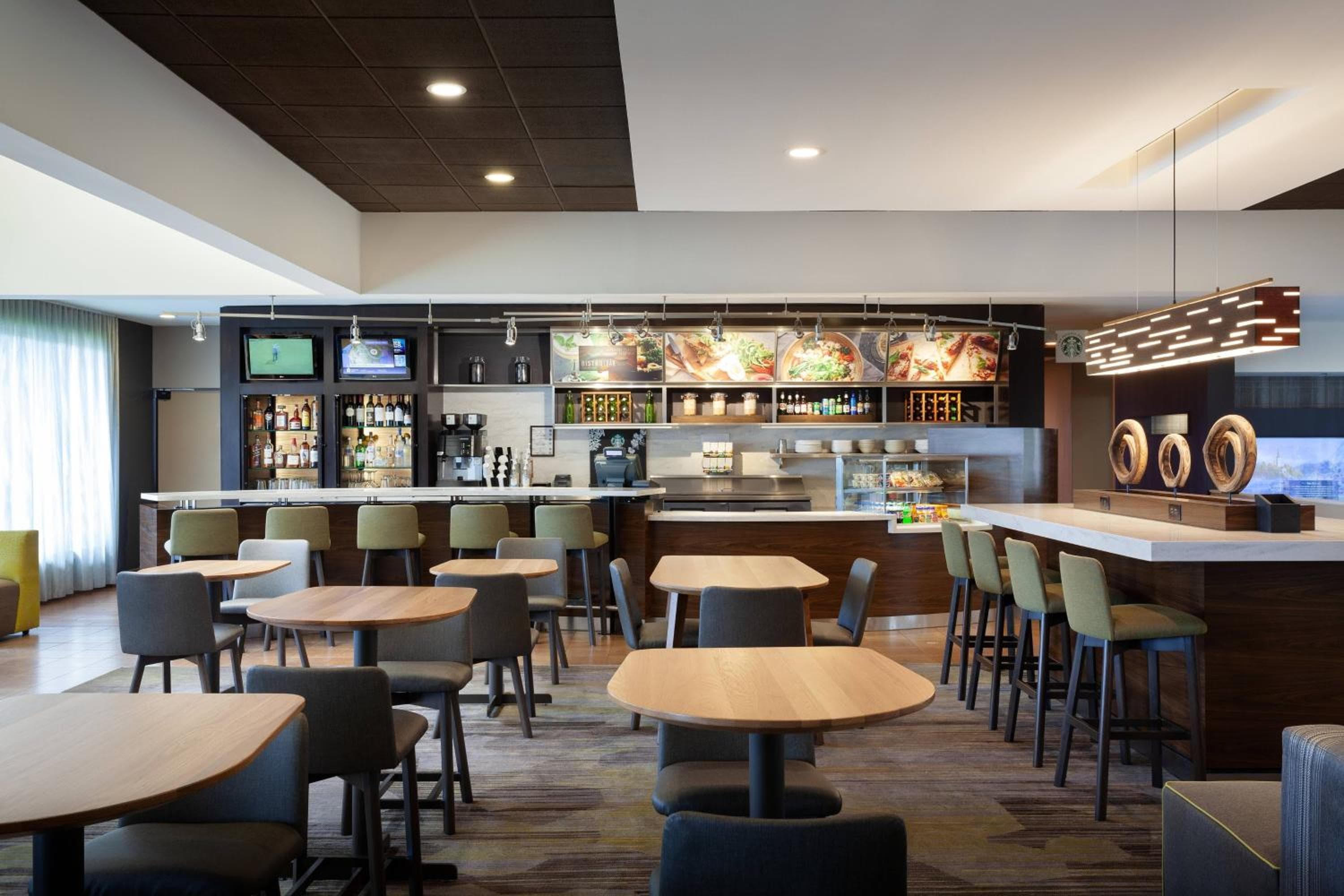 Courtyard Tampa Westshore/Airport — 18
