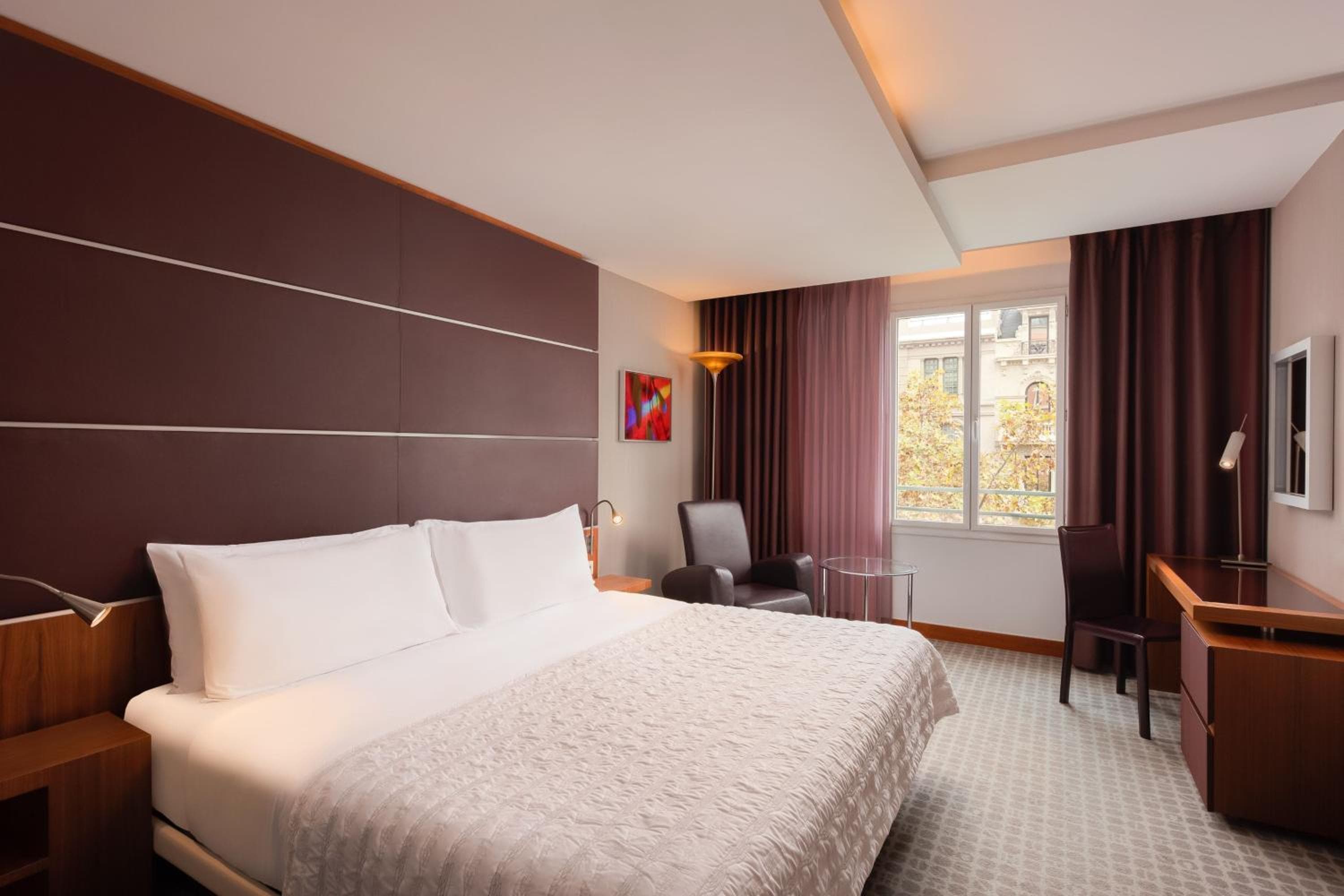 Le Meridien Barcelona — 8
