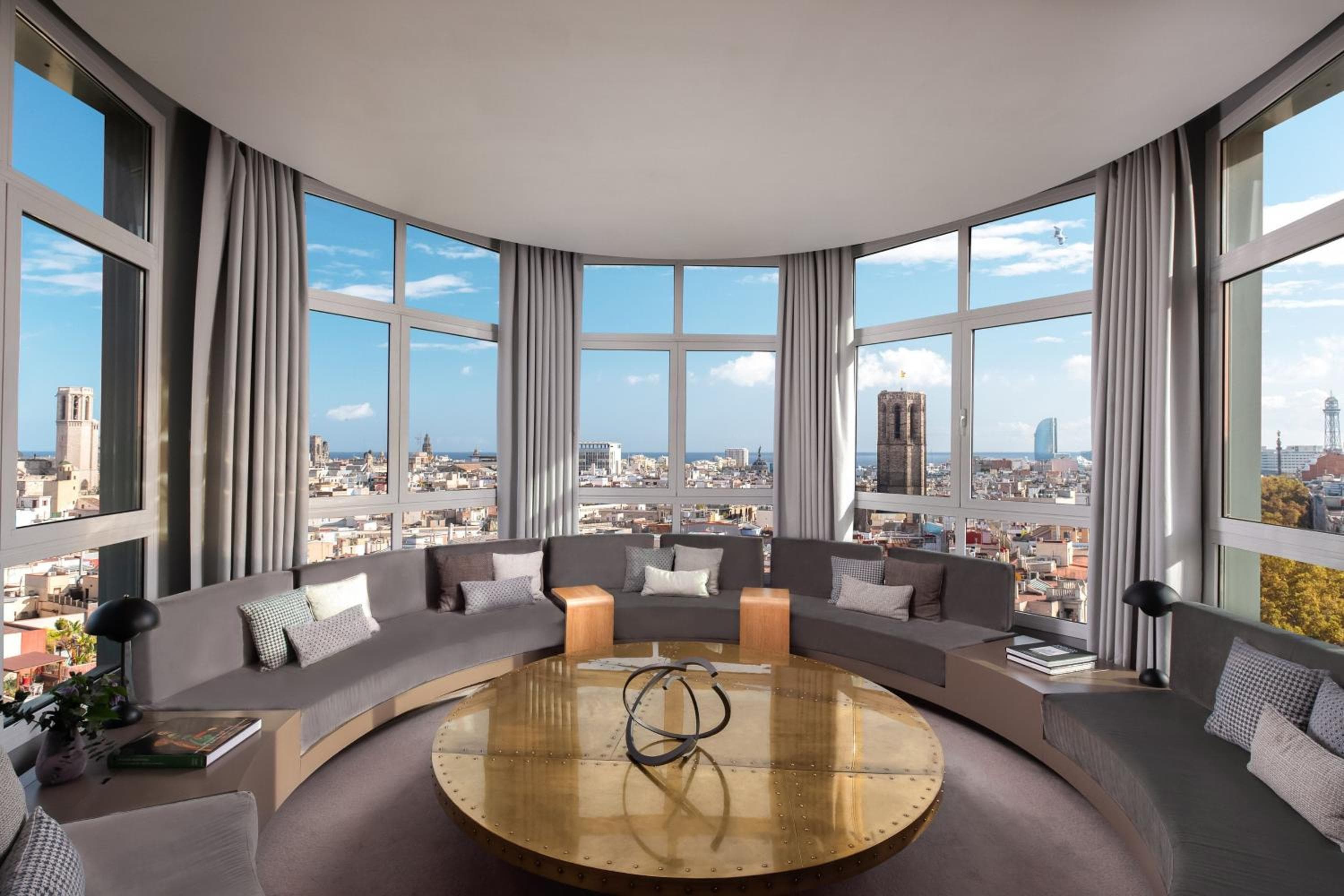 Le Meridien Barcelona — 1