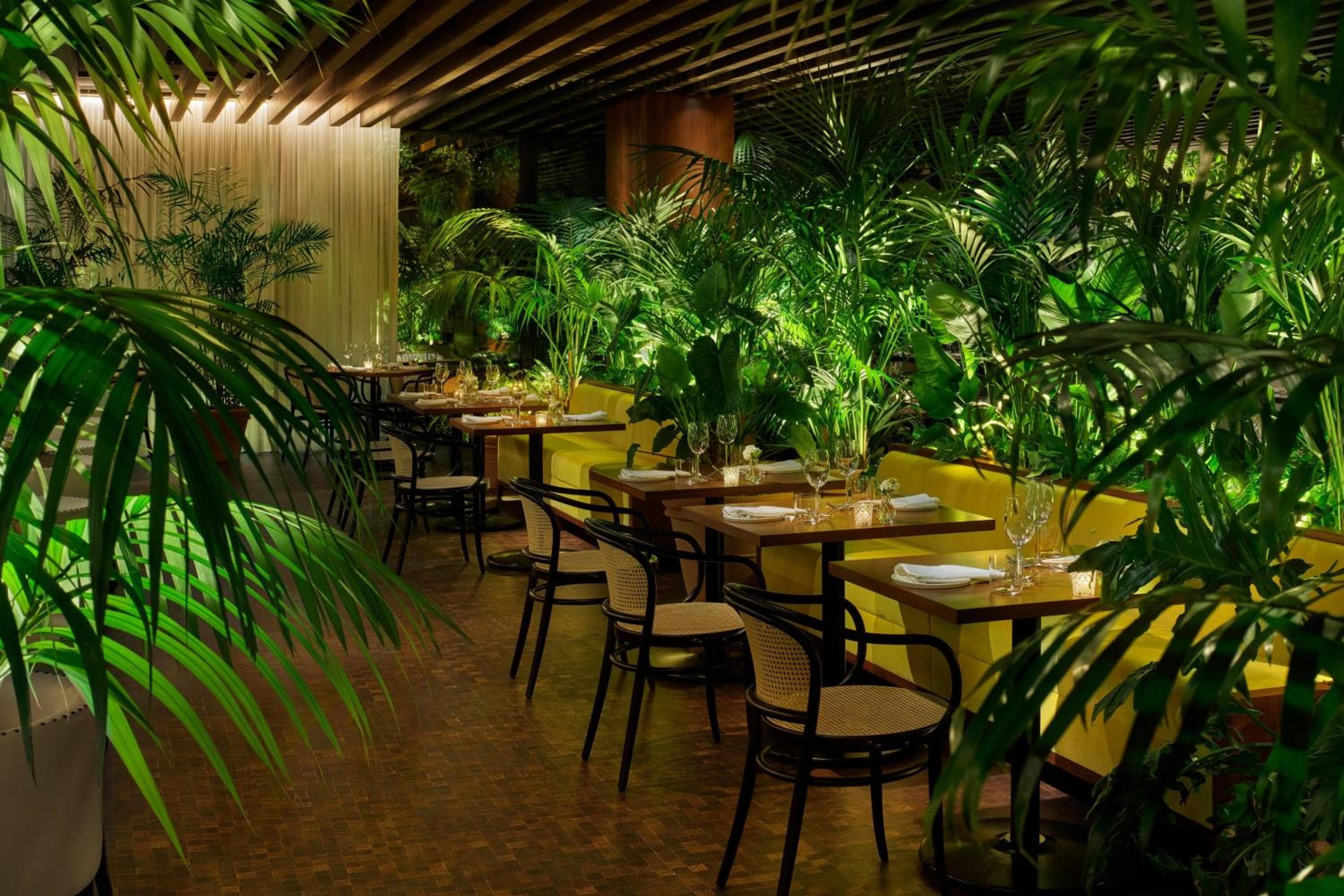 L'EDIZIONE di West Hollywood — 22