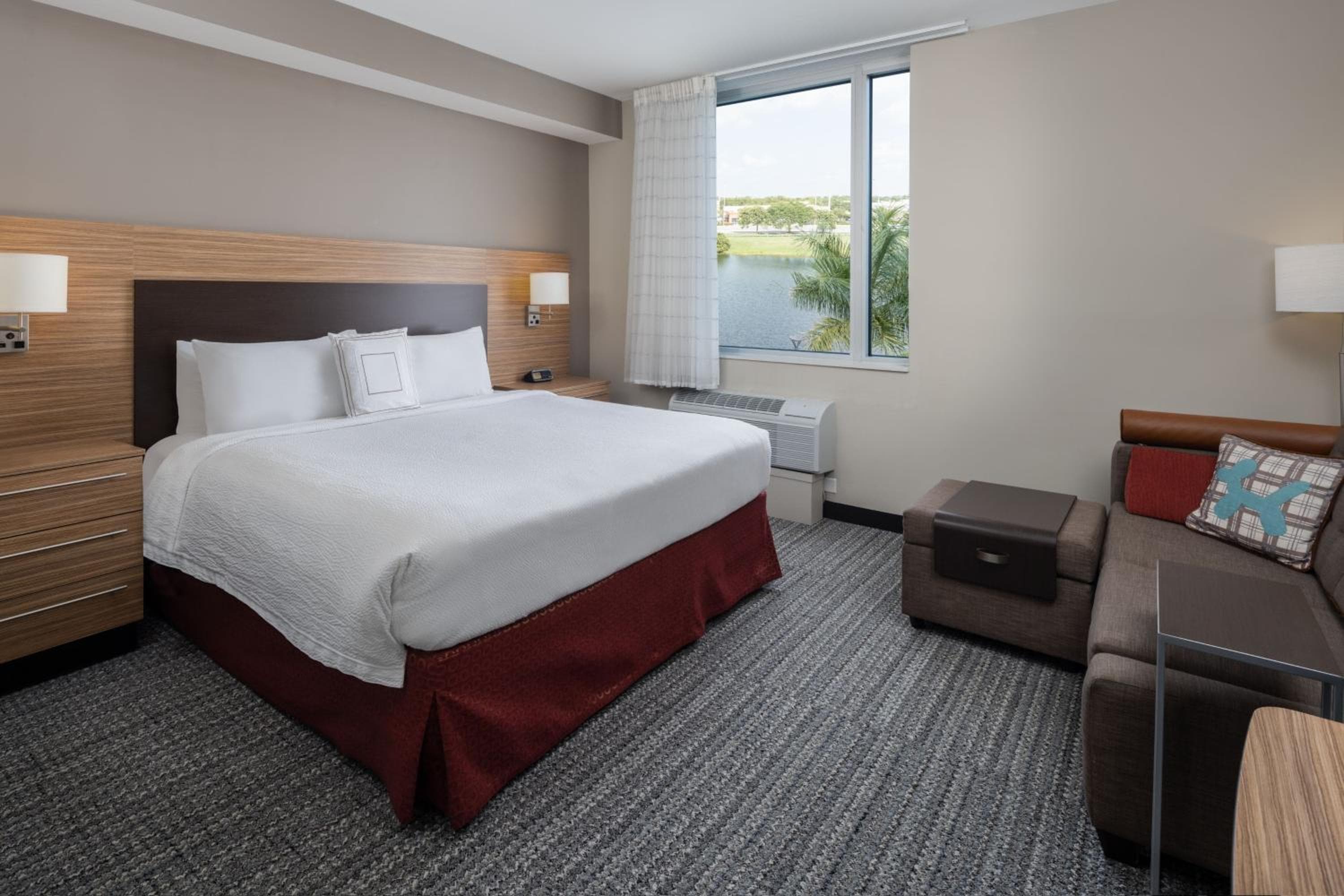 TownePlace Suites Miami Kendall West — 4