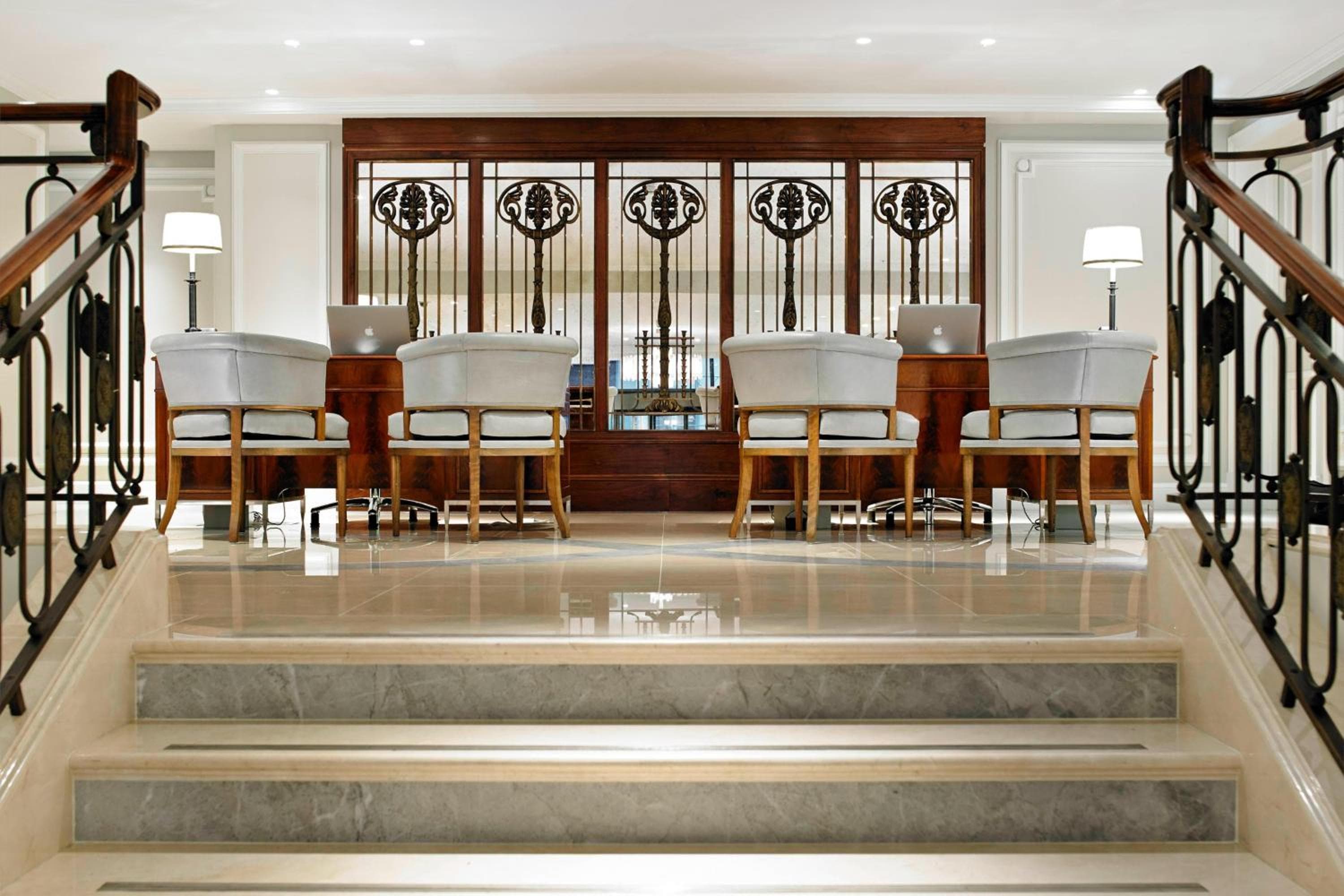 London Marriott Hotel Park Lane — 23