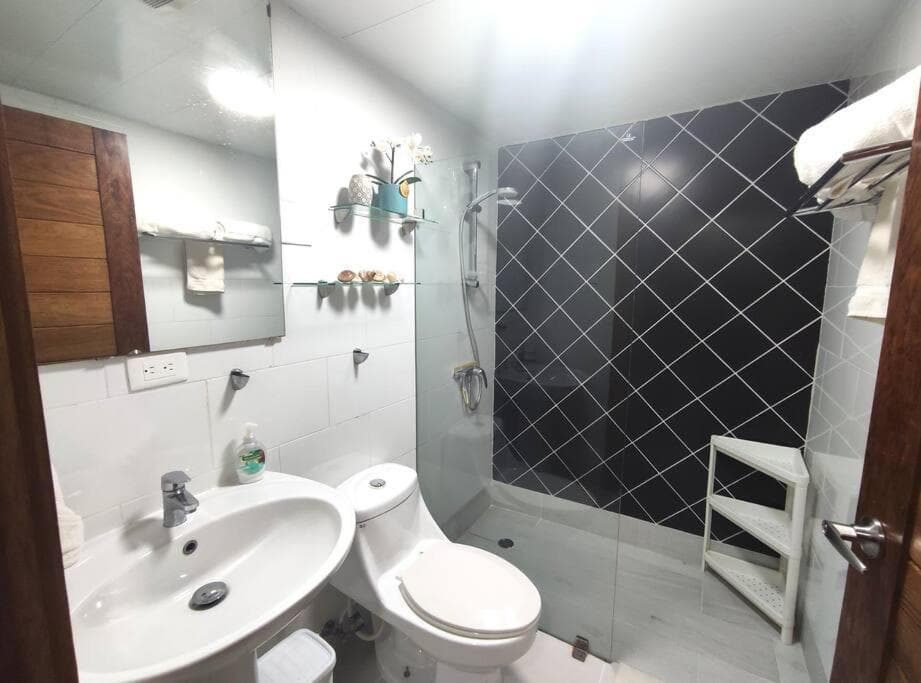 Chic Beach Apartment - 3 min to the Beach — 21