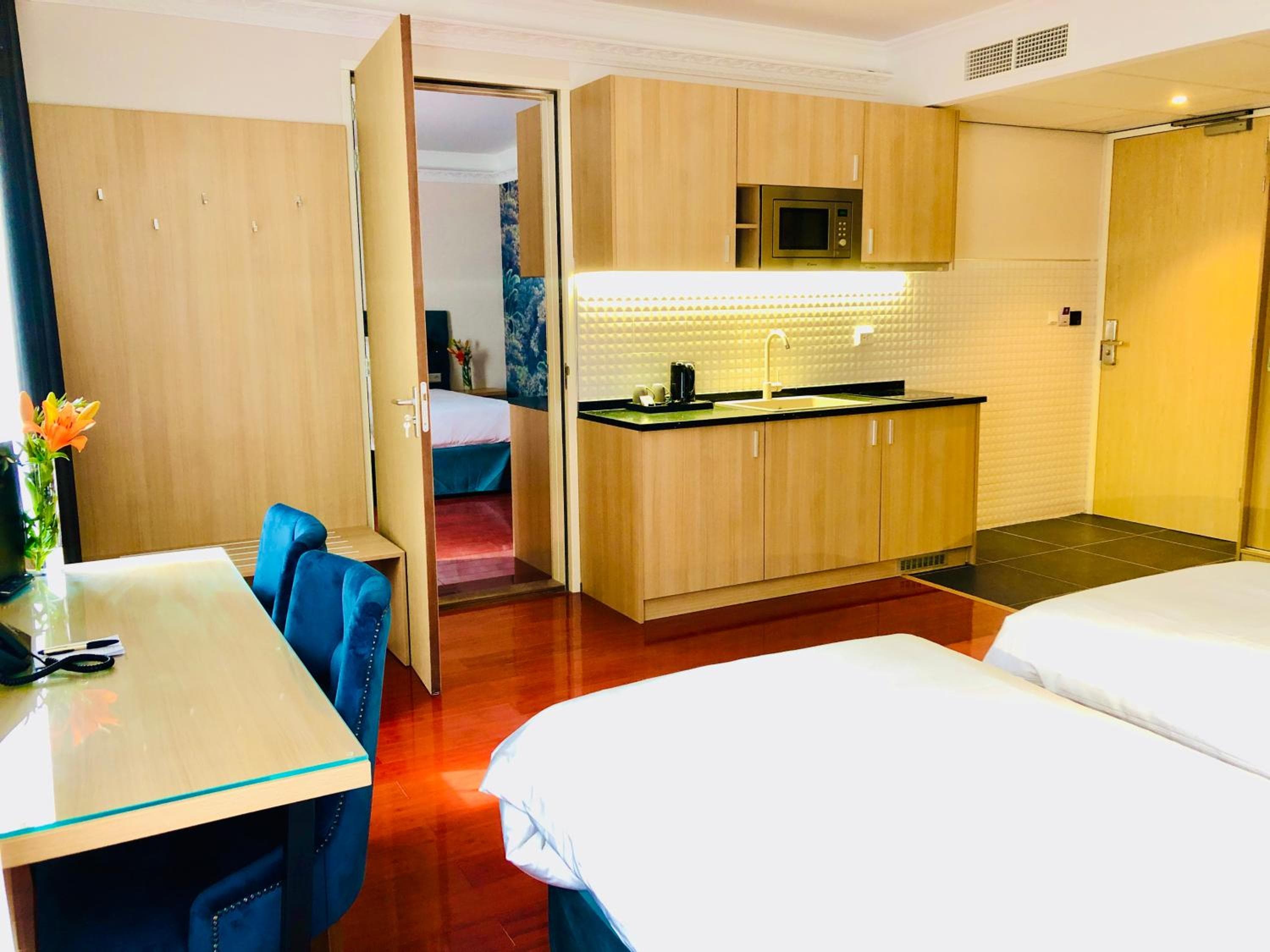 Chasse Residency Hotel — 5